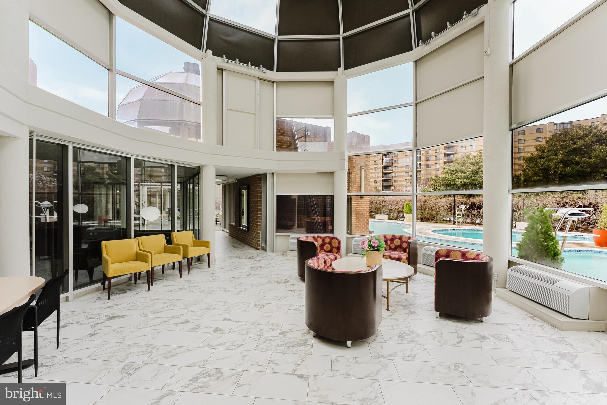 ROTONDA - Residential