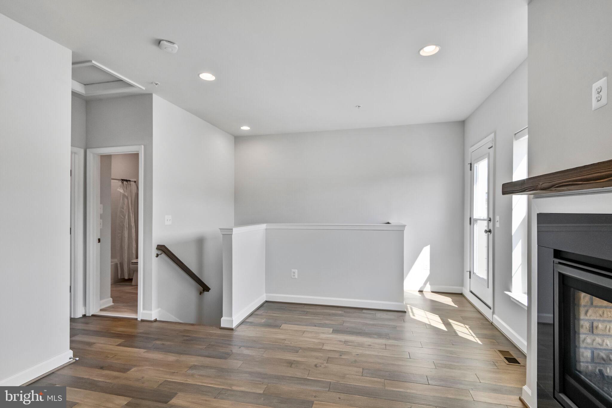 POTOMAC OVERLOOK AT NATIONAL HARBOR - Residential