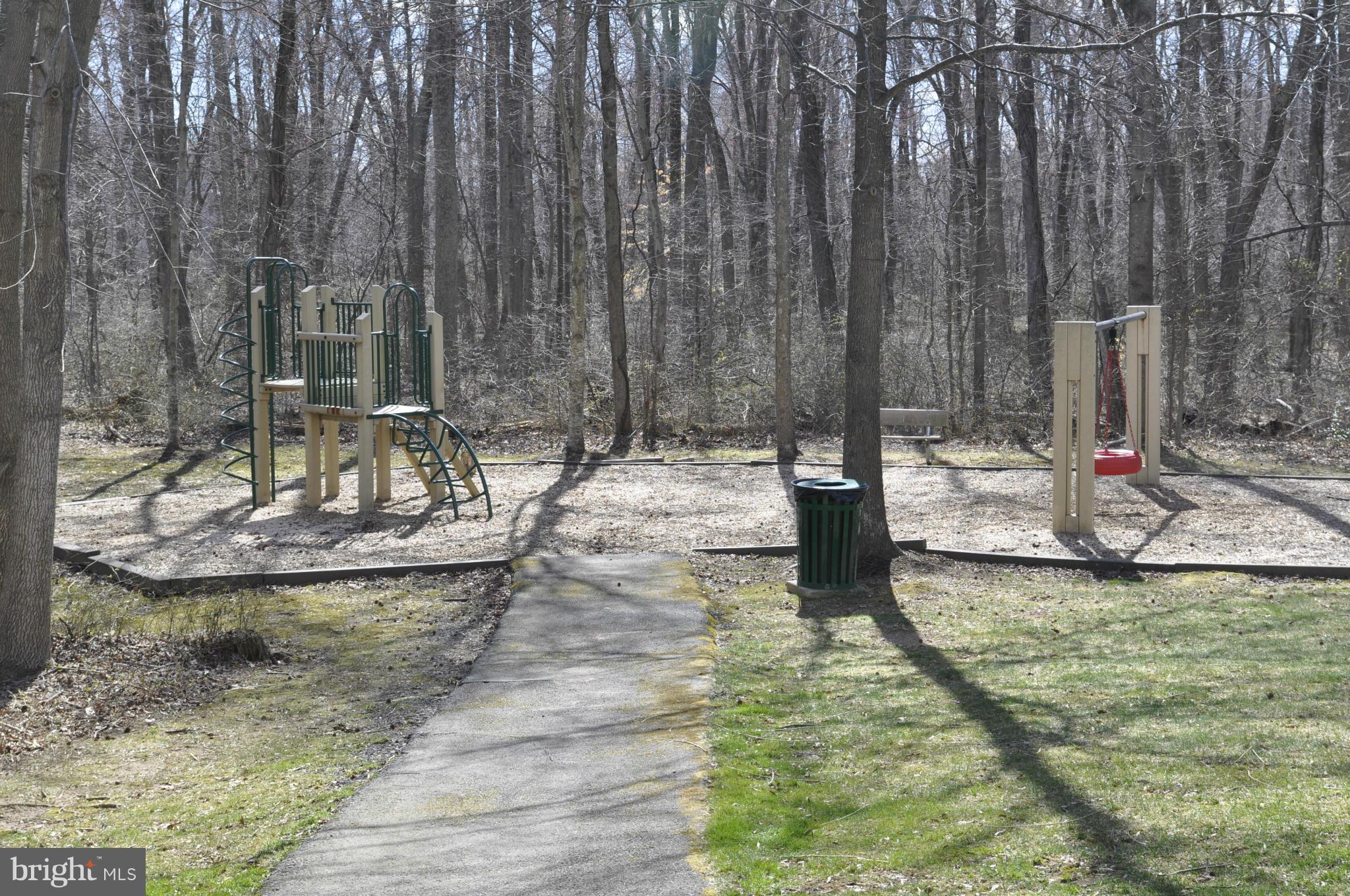 SEQUOIA LEA - Residential