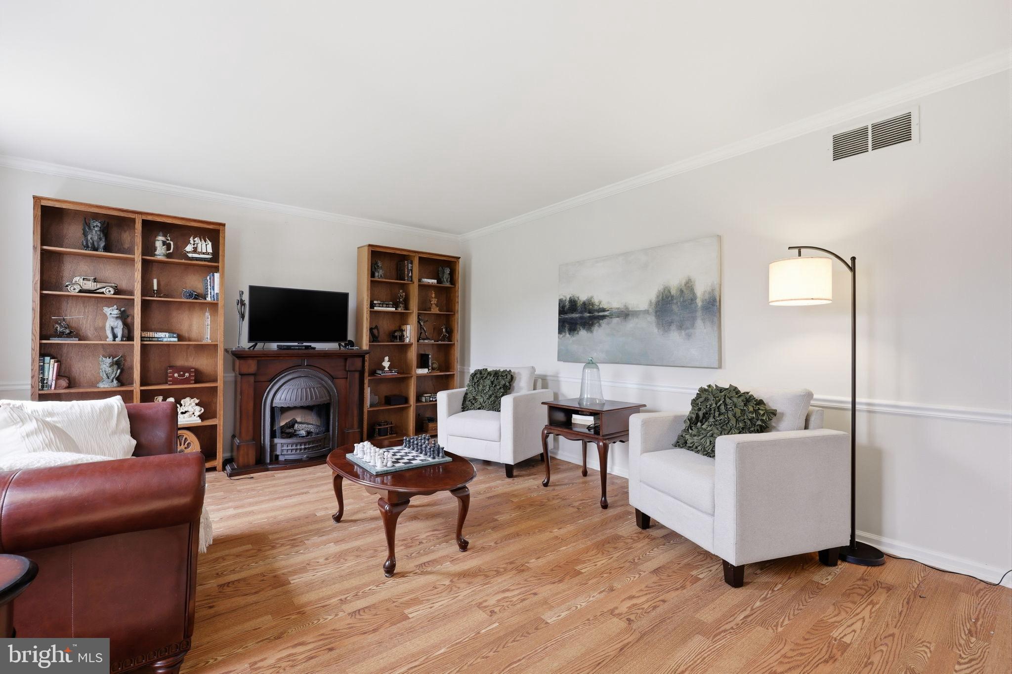 MIRROR LAKE FARMS - Residential