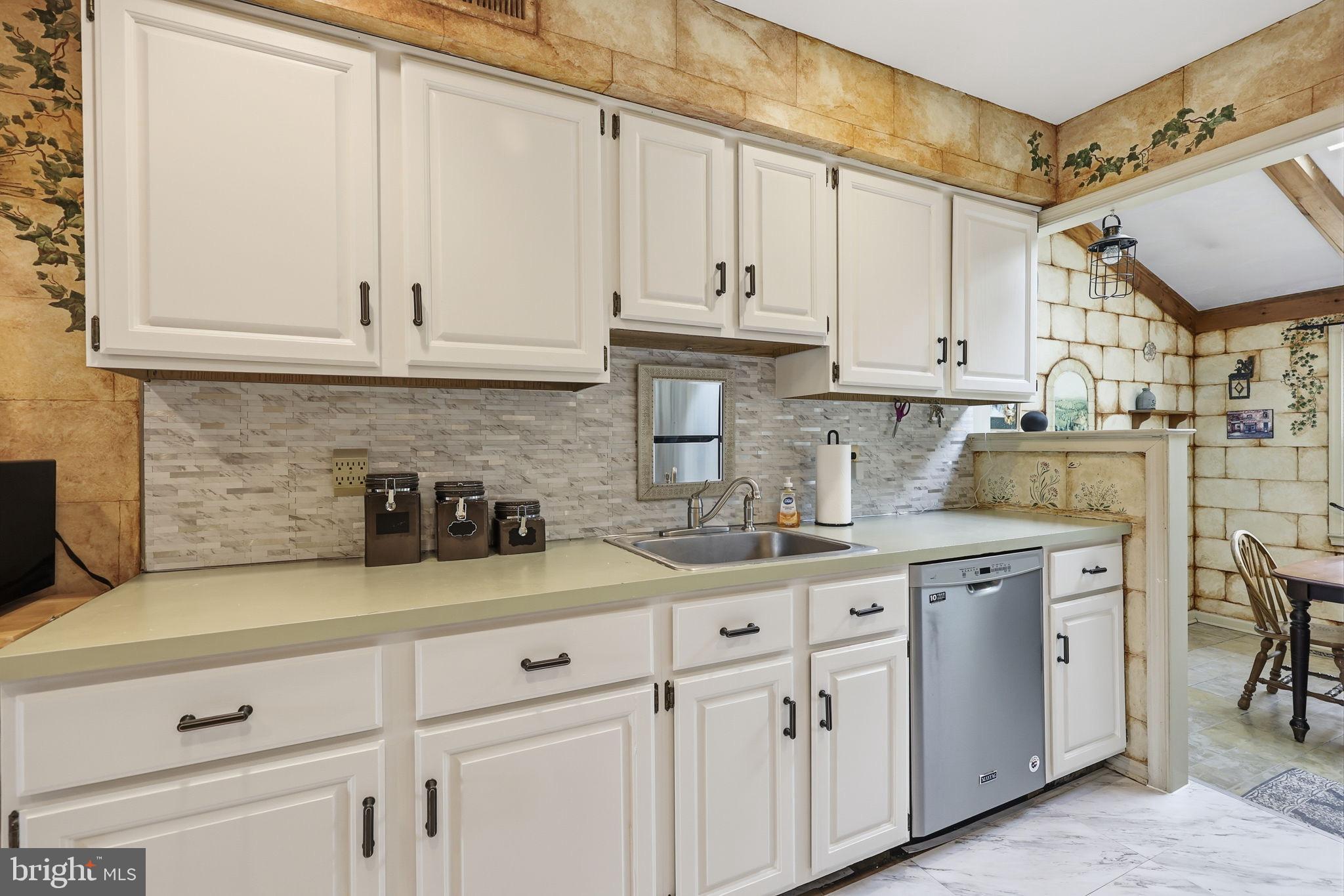 MIRROR LAKE FARMS - Residential