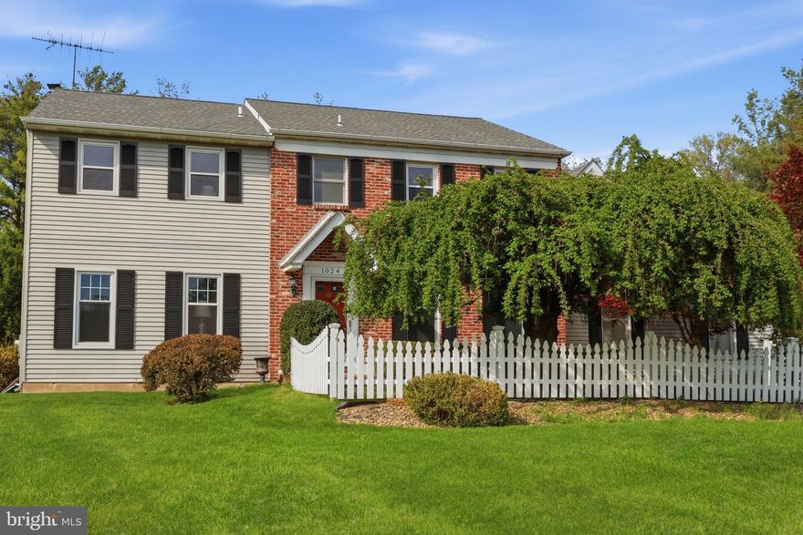 Welcome to this stately four-bedroom, two-and-a-half-bath Center Hall Colonial, perfectly positioned on a lush, one-acre lot in one of Yardley’s most established and desired neighborhoods, Mirror Lake Farms. 
Step inside to a traditional floor plan featuring the spacious sun-filled living and dining rooms flanking the foyer. These rooms can be utilized in their traditional intention, or flip the living room into the dining room, there are so many options with this gracious first floor space. The great room with its wood beams, custom built-ins  and wood burning fireplace is an expansive room that can be set up in many ways to accommodate your lifestyle.  From this room, step outback to one acre parcel, highlighted by a large  custom in-ground pool, offering a fun space for seasonal entertaining. Back inside, the working space in the kitchen is accentuated by the step down table space that opens to a large mudroom, just waiting for your finishing touches. When approaching the upstairs, you pass the door for the half bath as well as the door for the huge unfinished basement, perfect for storing all of your belongings or use your creativity and  envision a high-end media room, a home gym, etc...  Upstairs, the primary suite AND FOUR additional generous rooms provide plenty of ample space for family and guests. The fifth bonus room (original storage space) can be customized and used as a bedroom, office, media room etc...This neighborhood has a premier location near all of life's conveniences : various food stores, restaurants, schools, health facilities, local farm markets, a short distance to Historic Yardley and Newtown, The Delaware Canal Lifestyle, , and easy commuting routes to Philly and NYC. Come see and envision customizing this space into your dream home.