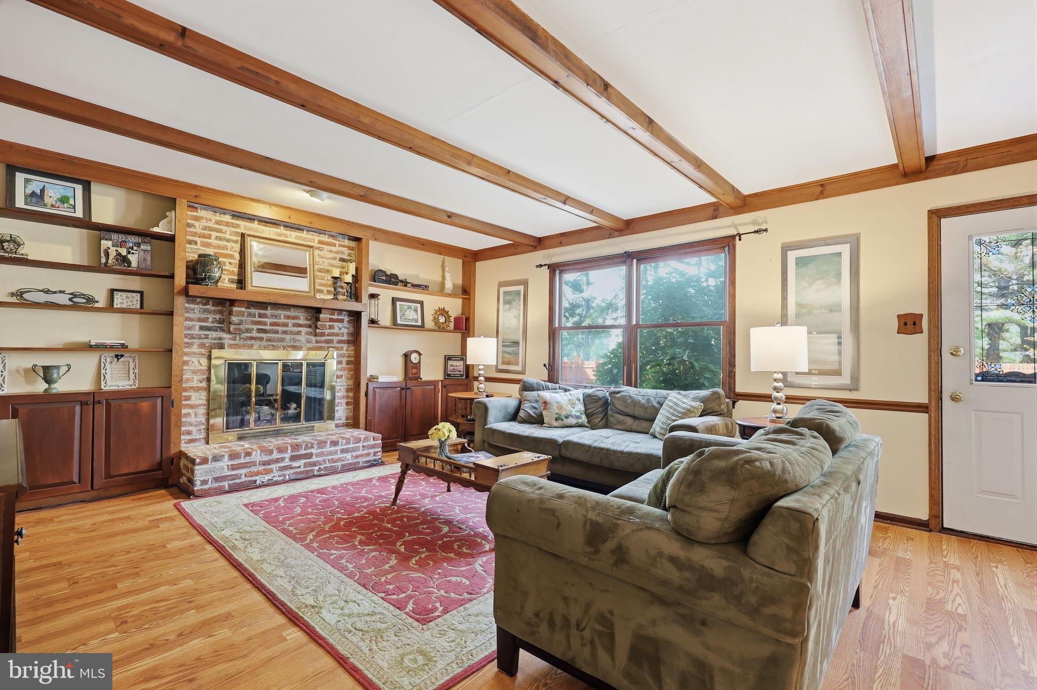 MIRROR LAKE FARMS - Residential
