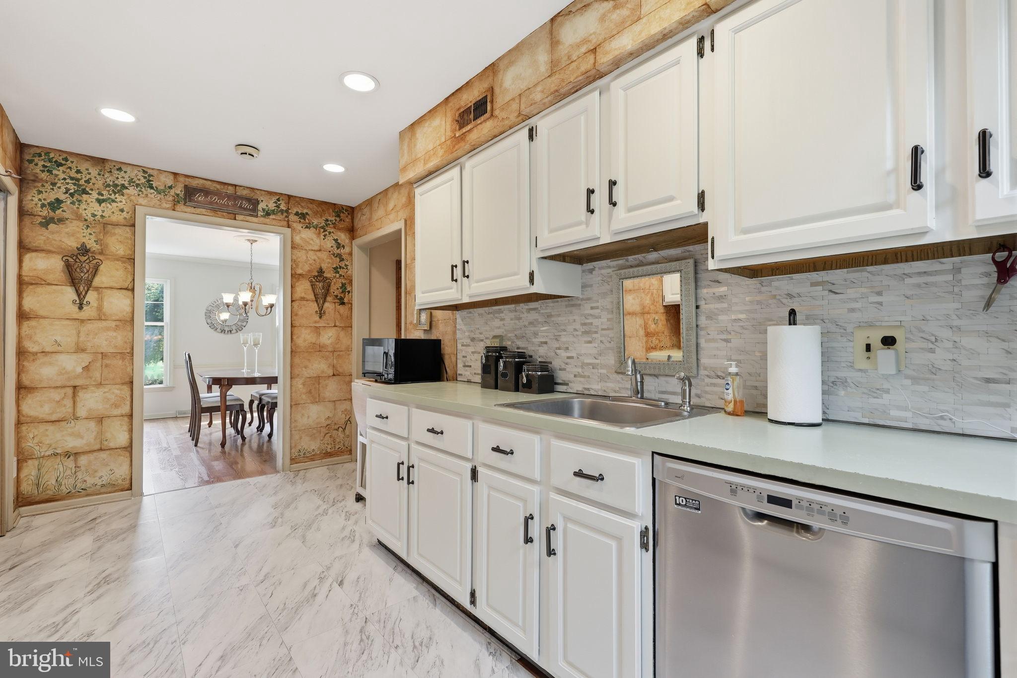 MIRROR LAKE FARMS - Residential