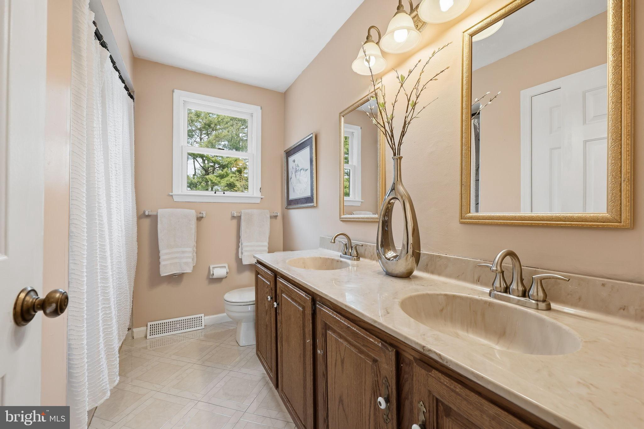 MIRROR LAKE FARMS - Residential