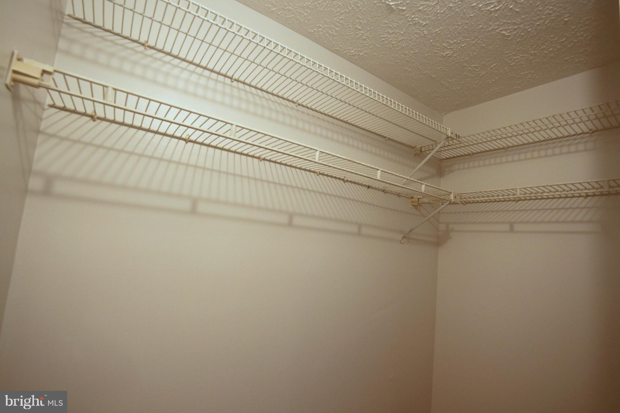 PARK OVERLOOK - Residential Lease