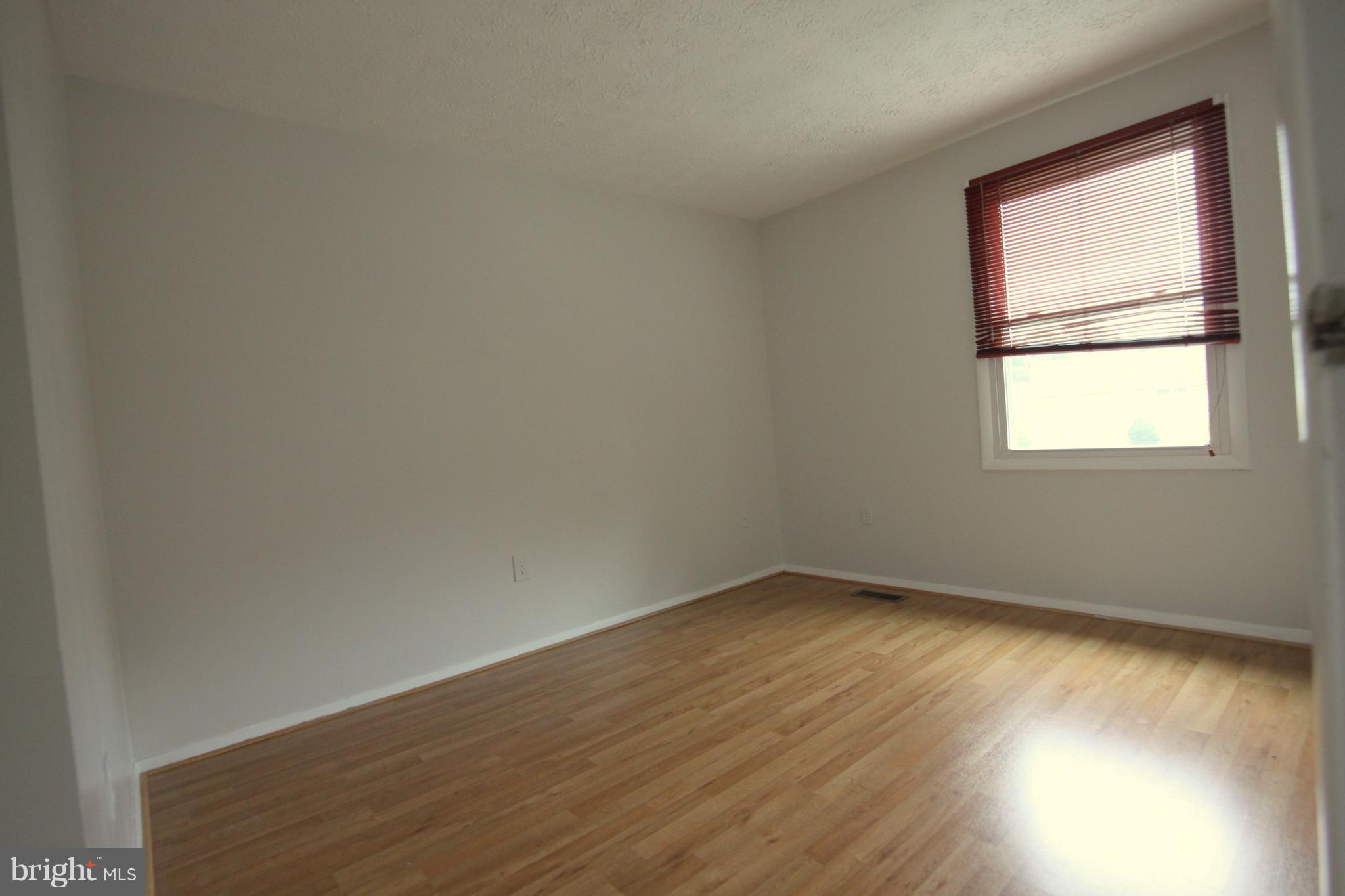 PARK OVERLOOK - Residential Lease