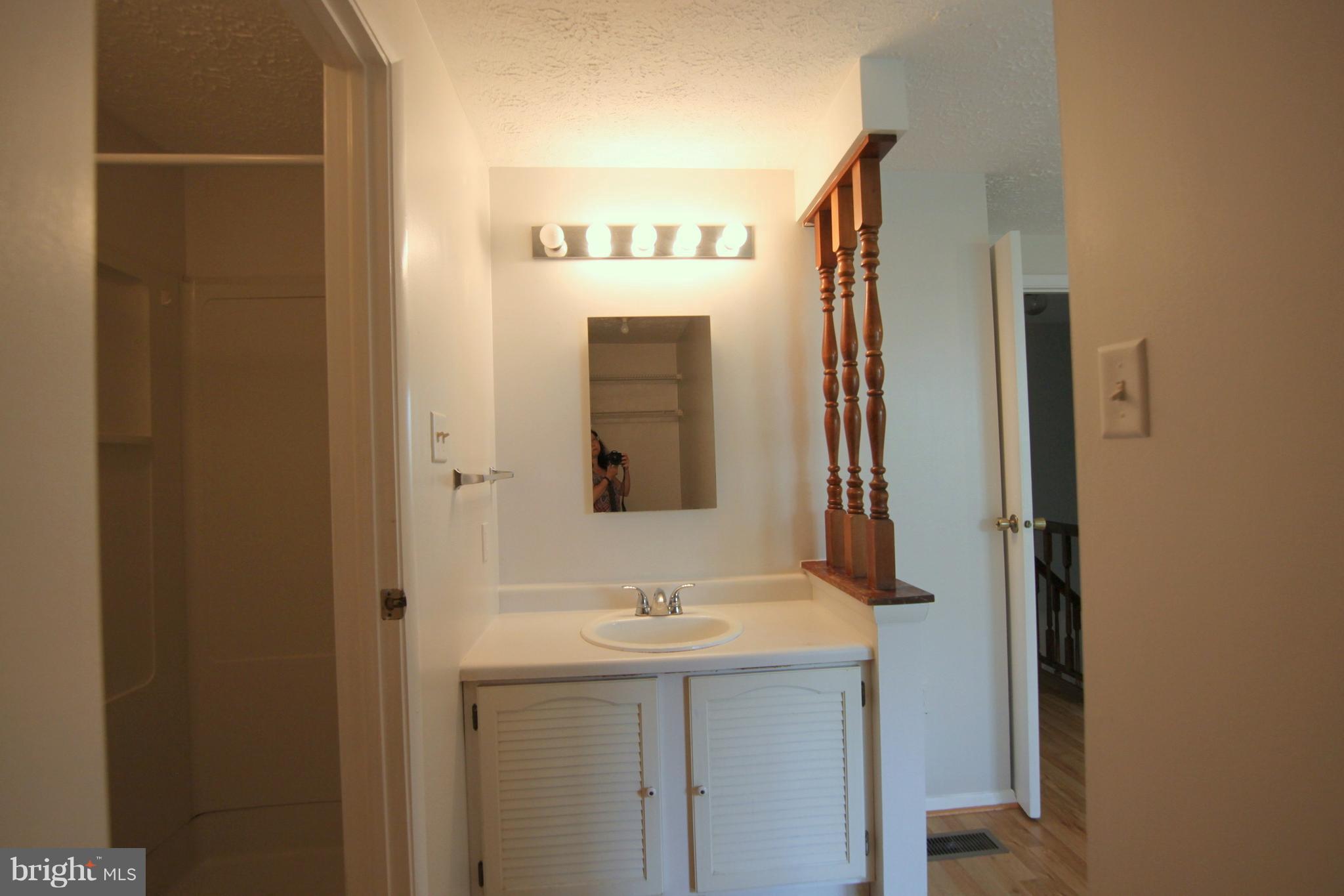 PARK OVERLOOK - Residential Lease