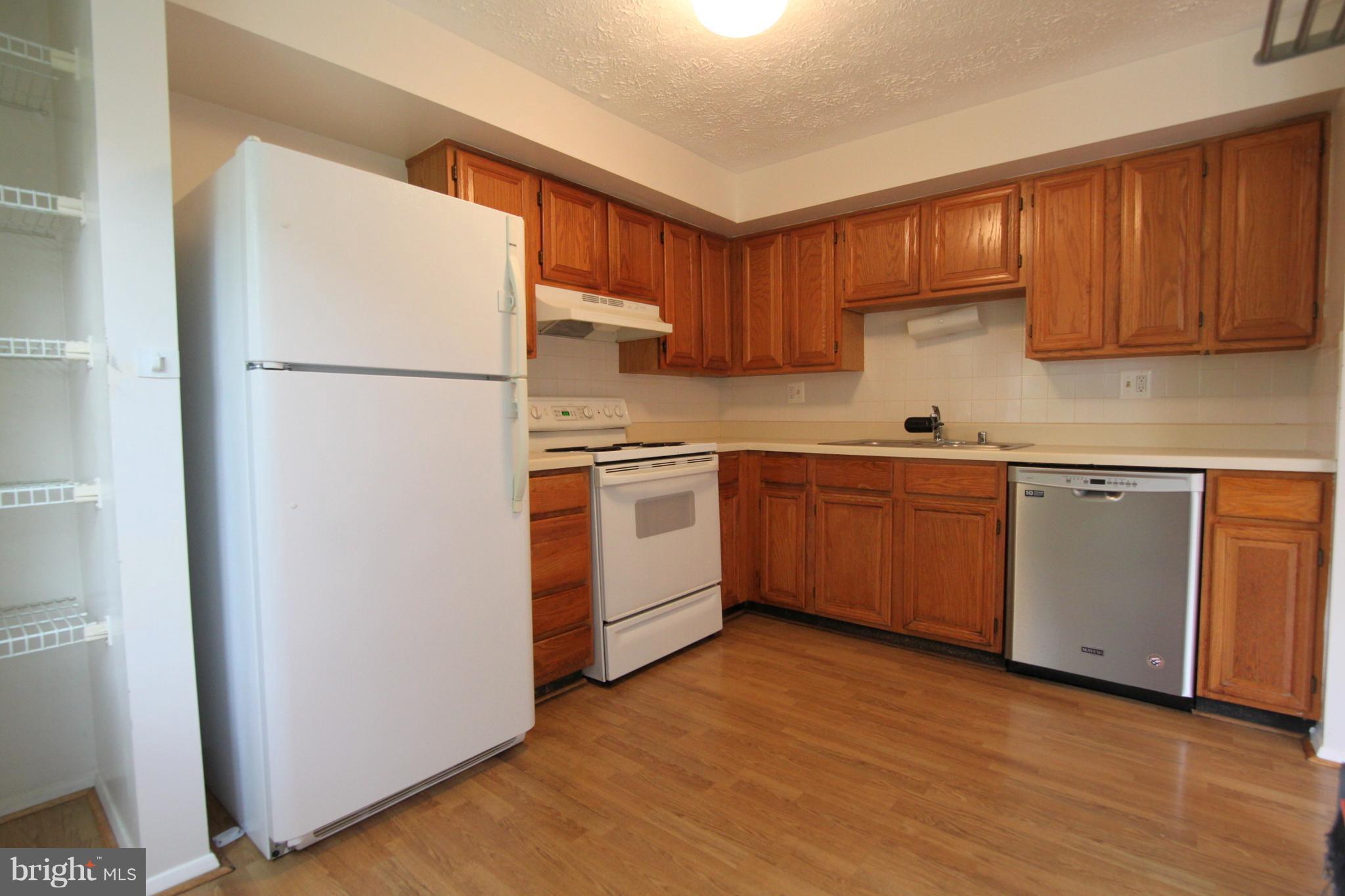 PARK OVERLOOK - Residential Lease