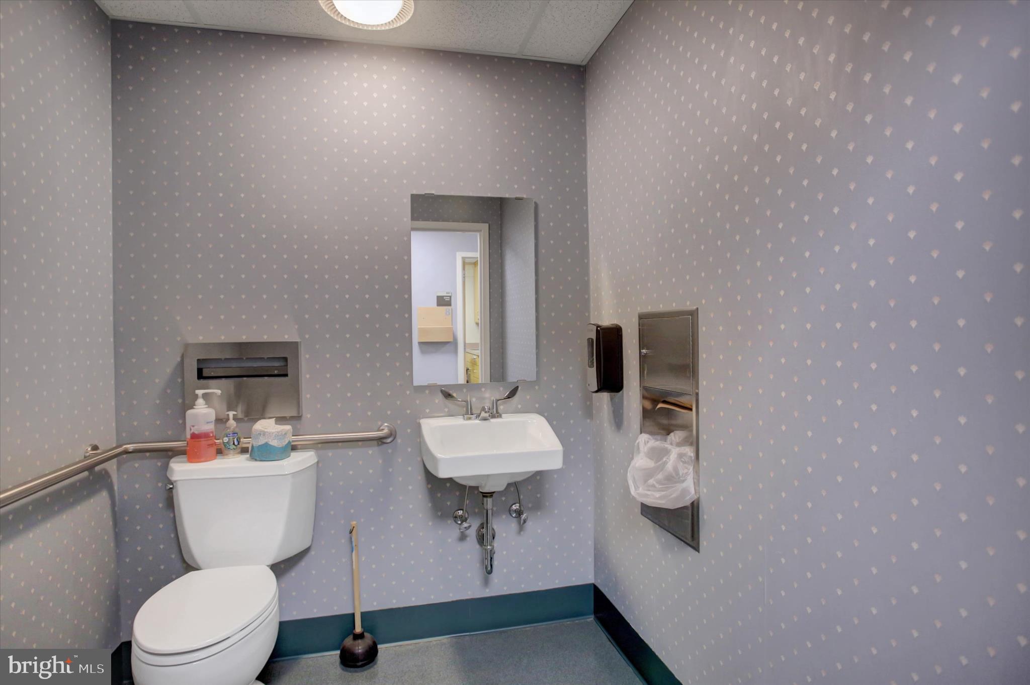 PARK FIFTH AVENUE - Commercial Sale