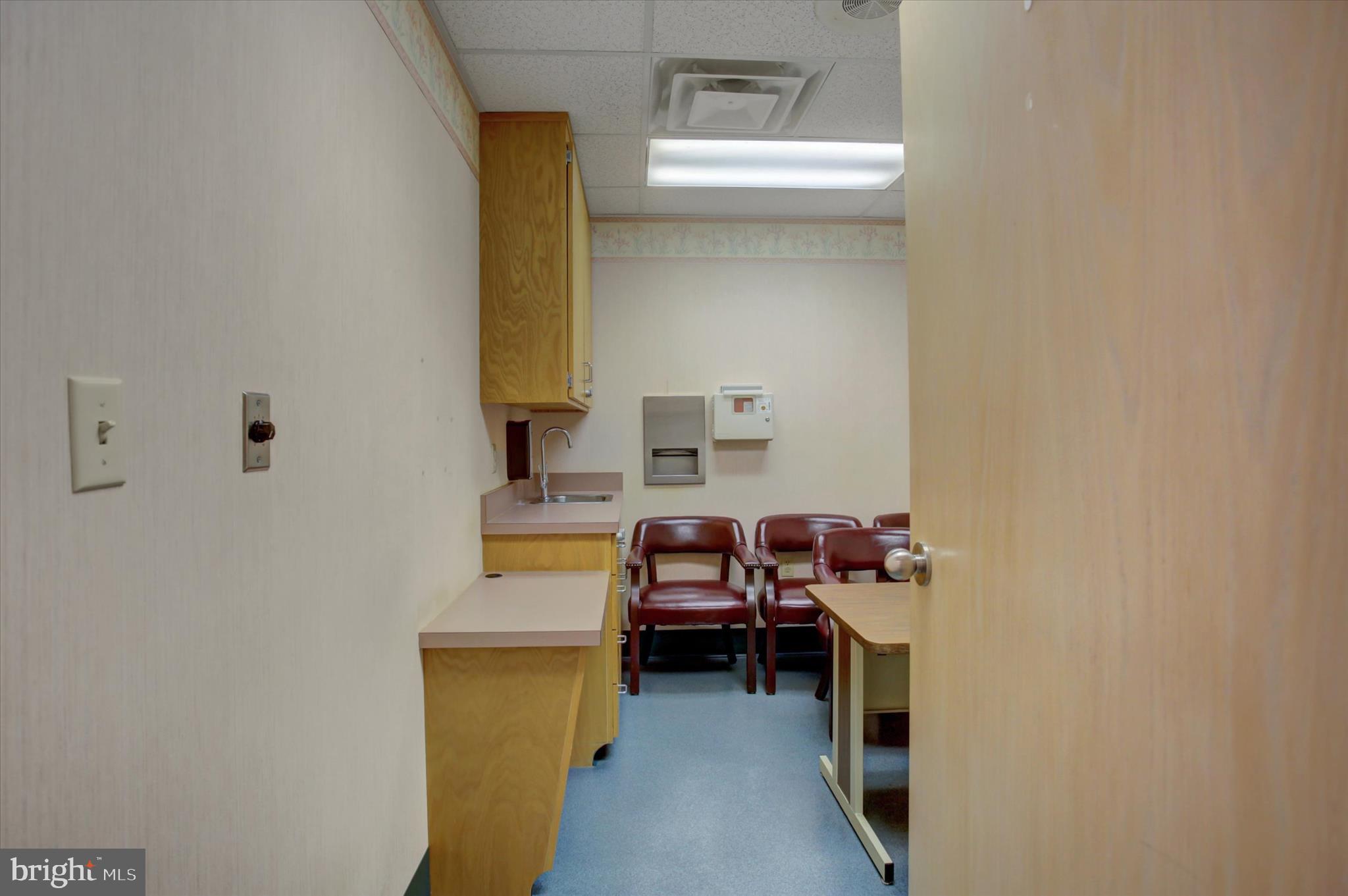 PARK FIFTH AVENUE - Commercial Sale