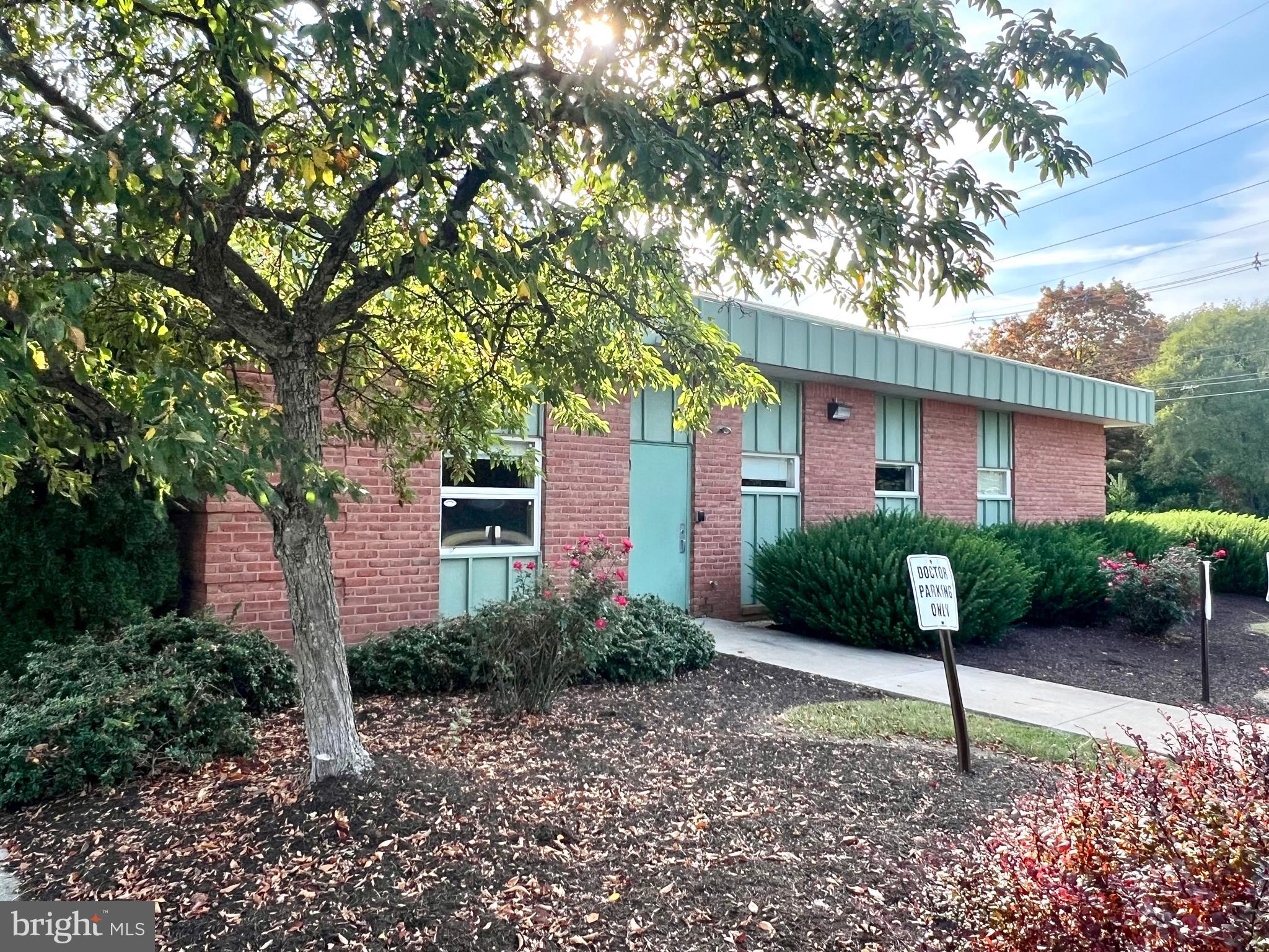 PARK FIFTH AVENUE - Commercial Sale