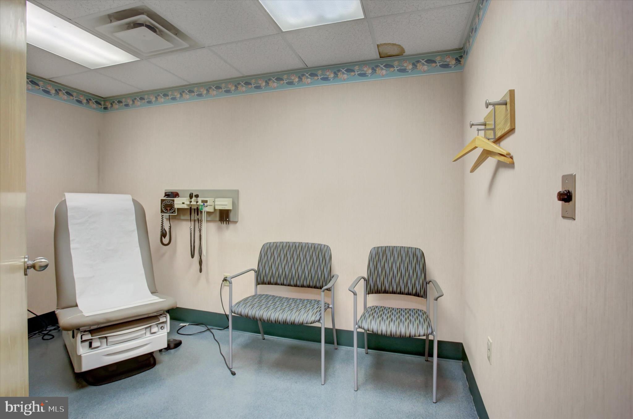 PARK FIFTH AVENUE - Commercial Sale