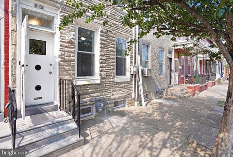 Townhouse For Sale - 565 Line Street<br/> CAMDEN, NJ 08103