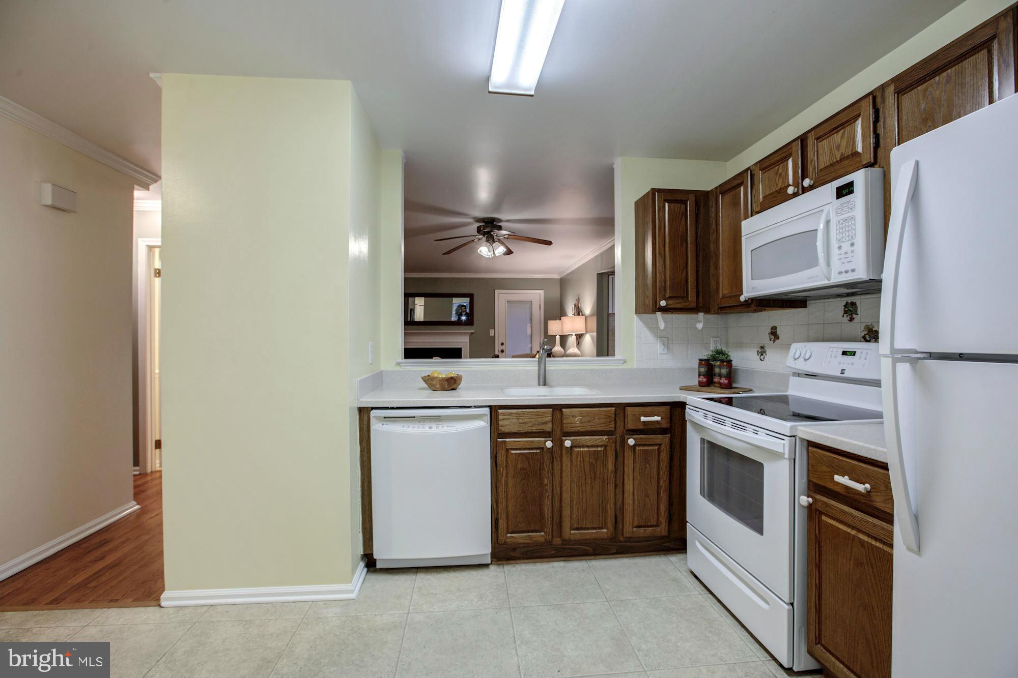 GUNNERS LAKE VILLAGE - Residential