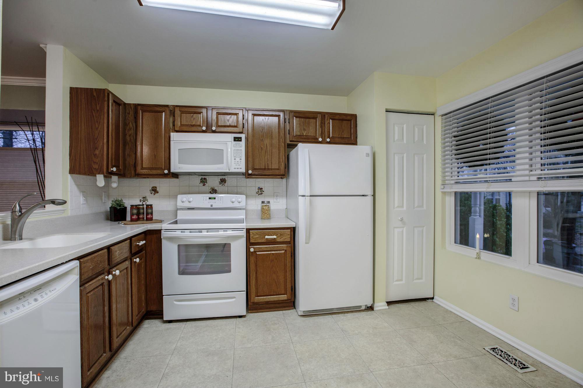 GUNNERS LAKE VILLAGE - Residential