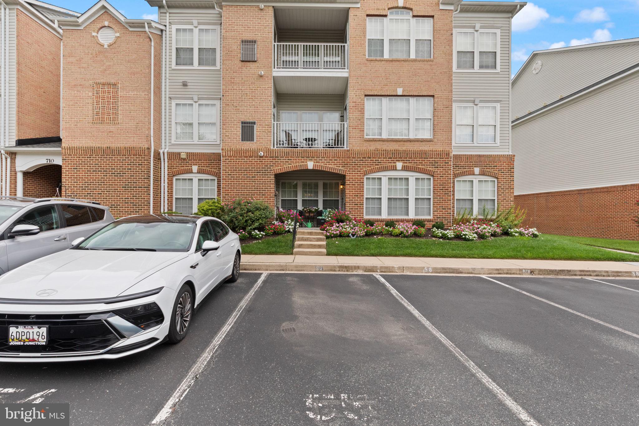 710 KINGS PATH 28