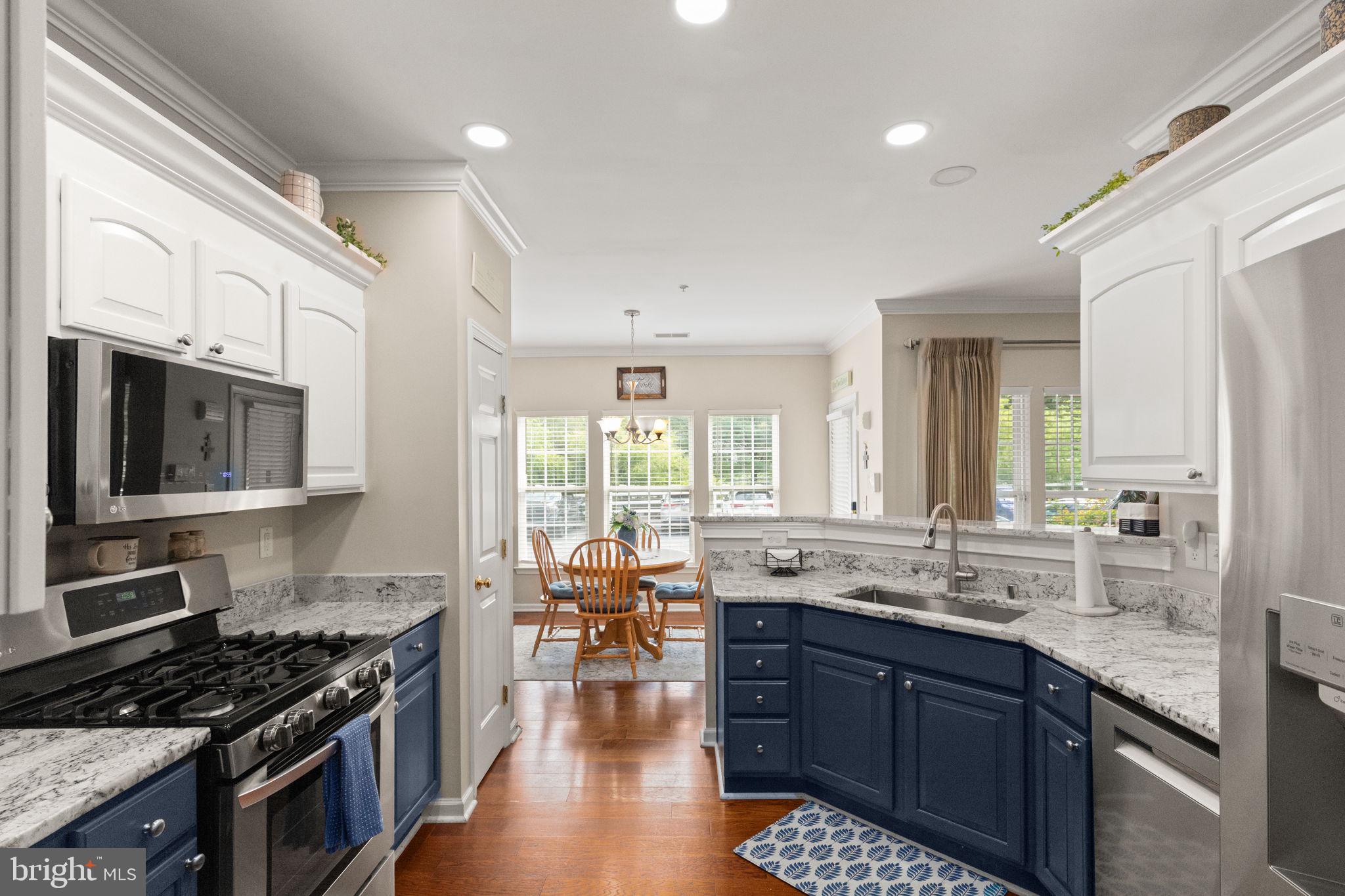 710 KINGS PATH 28