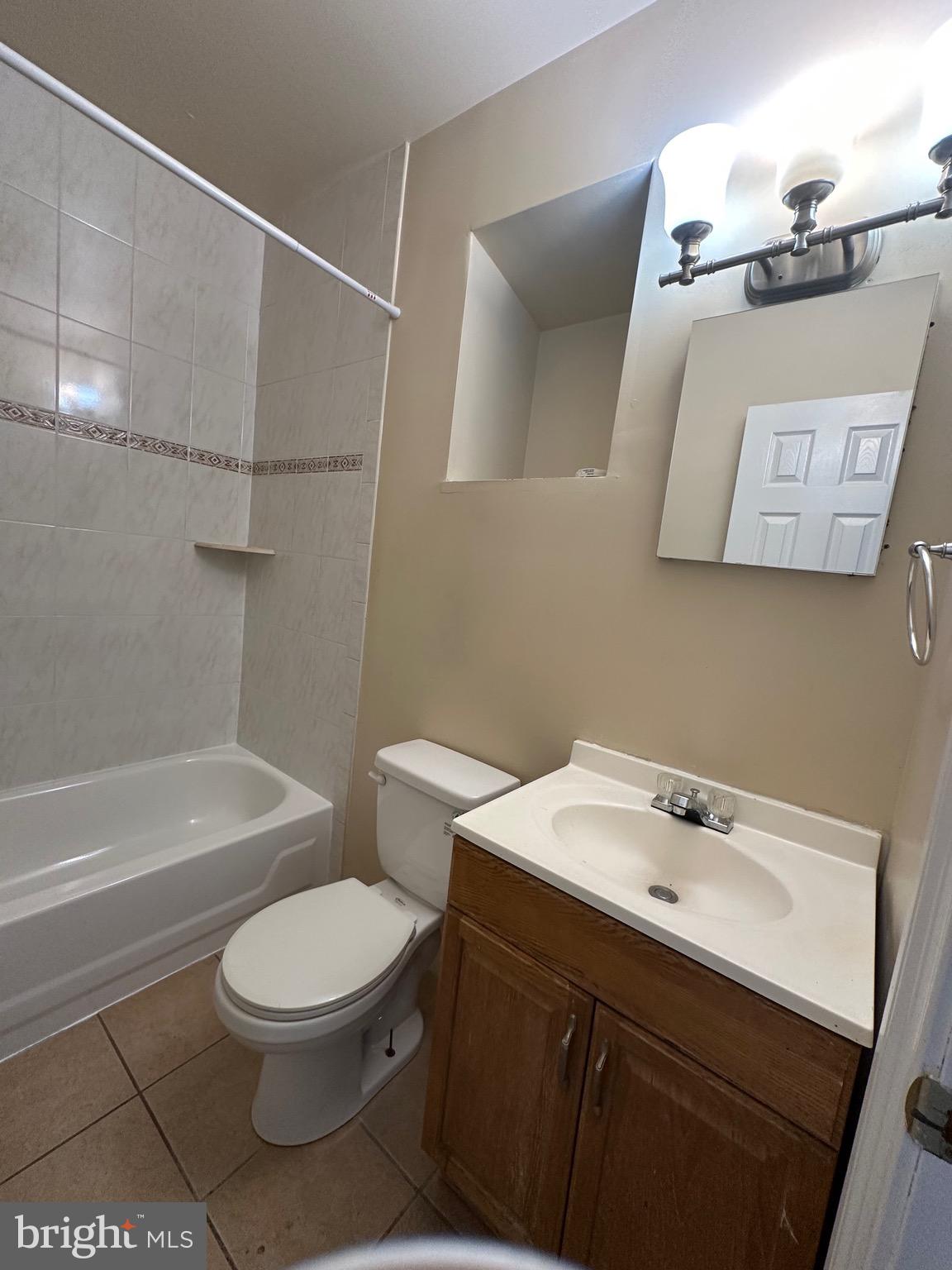 SOUTH KENSINGTON - Residential Lease