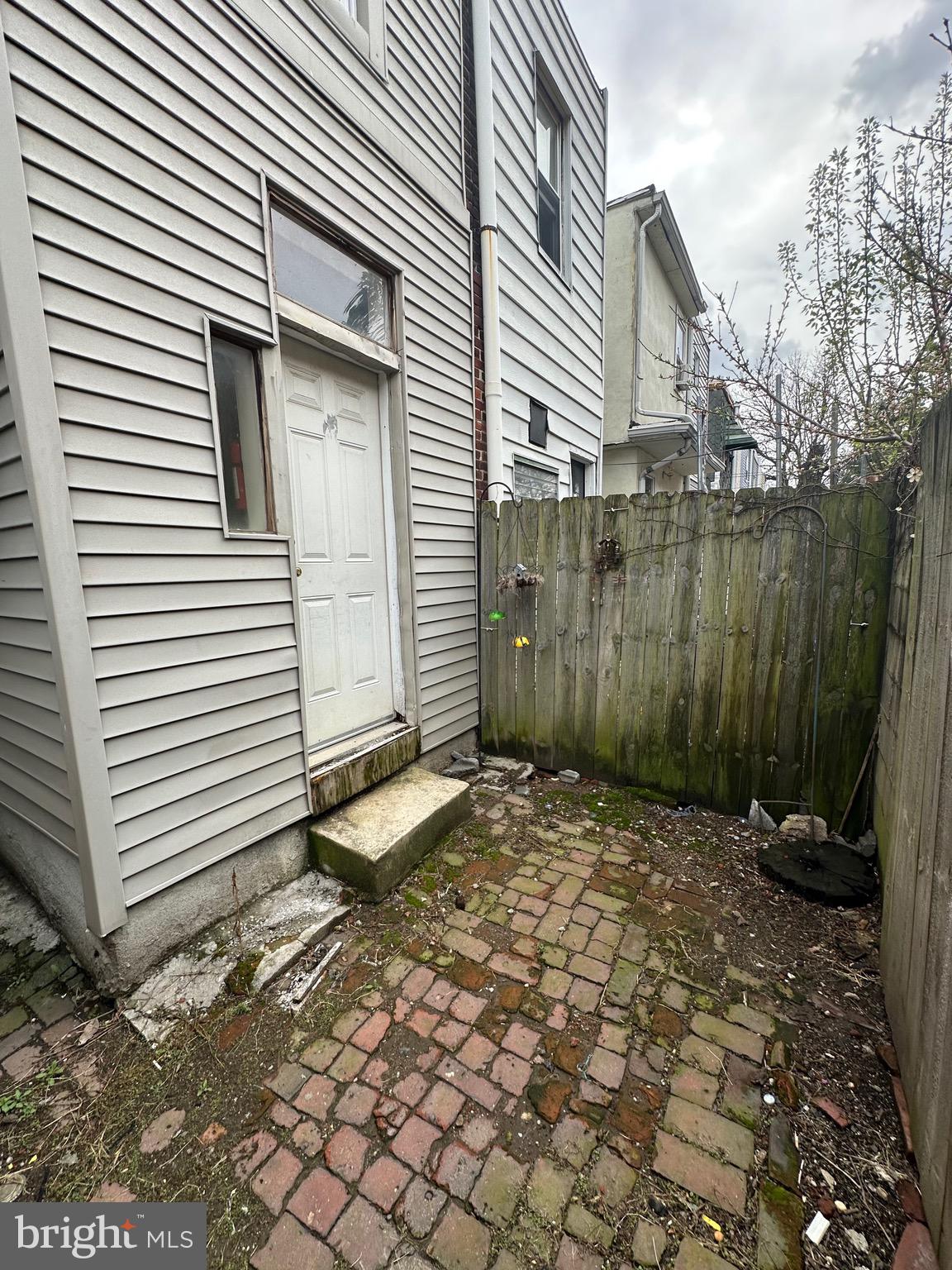 SOUTH KENSINGTON - Residential Lease