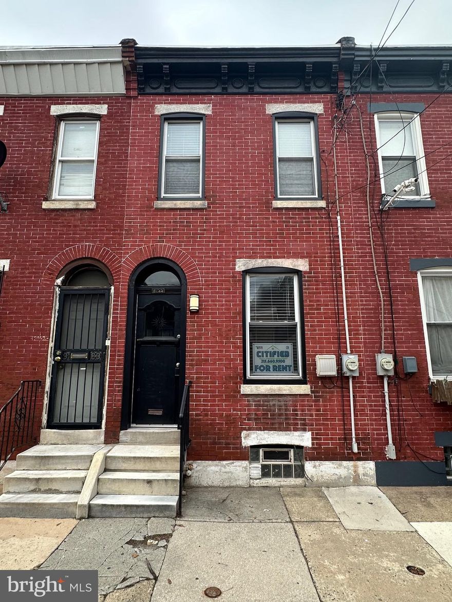 Step into this bright and inviting home through a cool, vintage door featuring a starburst design in the glass, complemented by transom windows on both the front and back doors that fill the space with natural light. The high ceilings and light-colored paint create an airy and open atmosphere.

The cozy kitchen is both stylish and functional, equipped with a dishwasher, gas cooking, garbage disposal, and a large double-door refrigerator. Just off the kitchen, you'll find a quaint brick patio perfect for relaxing outdoors.

Upstairs, the home features wood laminate flooring throughout. There are two spacious bedrooms, both offering ample closet space. The bedrooms are conveniently separated by a full bathroom with ceramic tile and a bathtub.

This charming home combines vintage character with modern convenience don't miss the chance to make it yours!

12 month lease