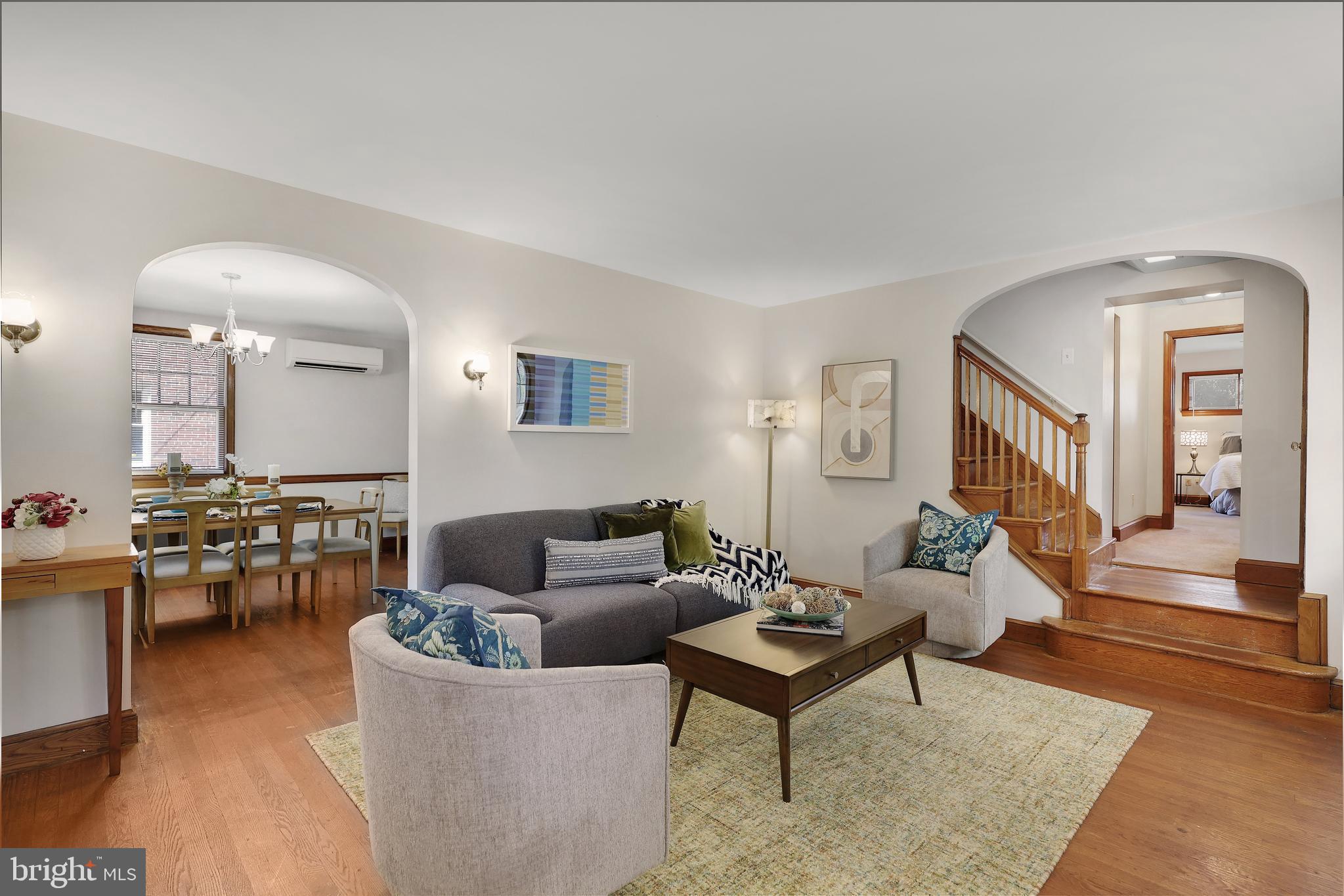 ARLINGTON HEIGHTS - Residential