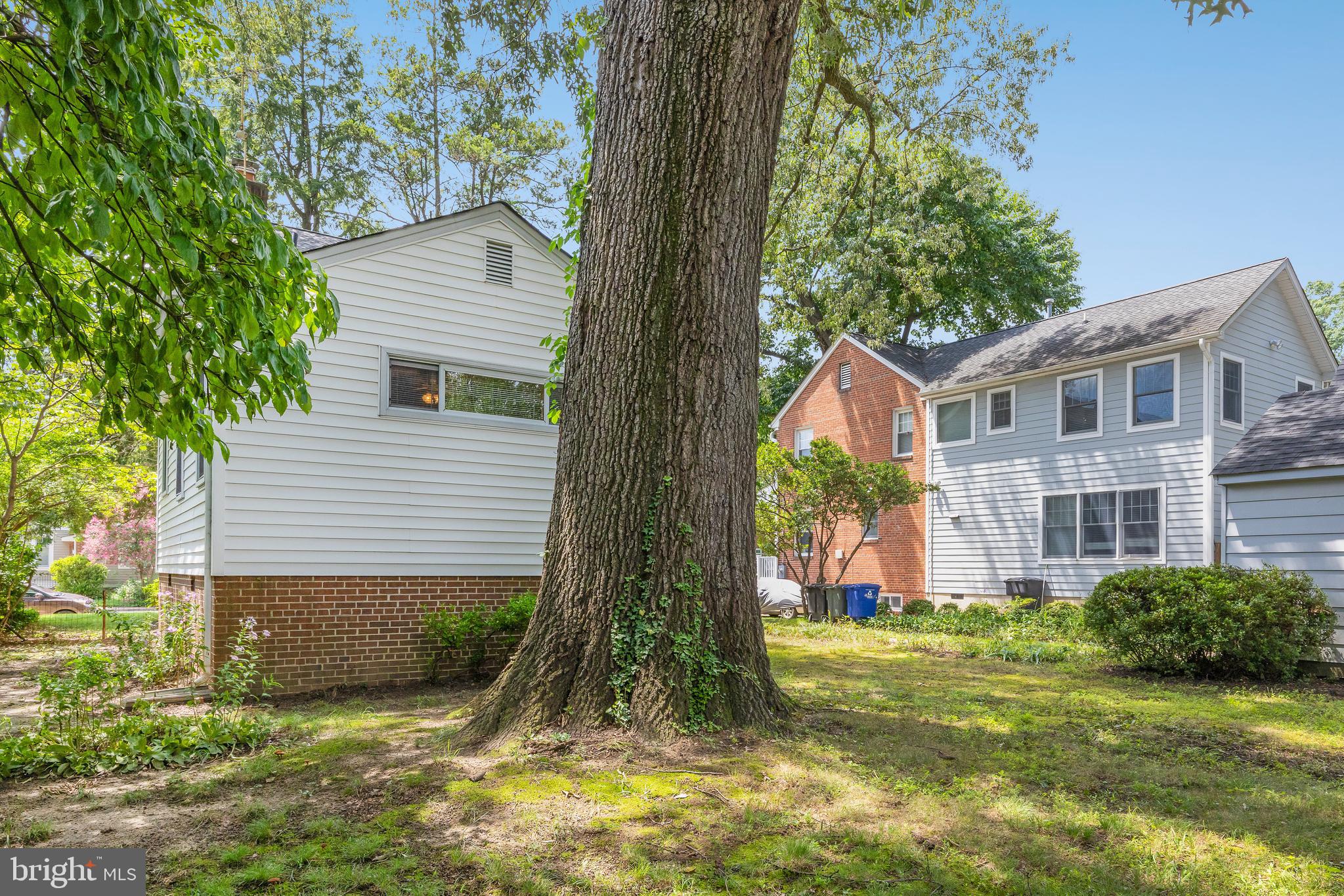 ARLINGTON HEIGHTS - Residential