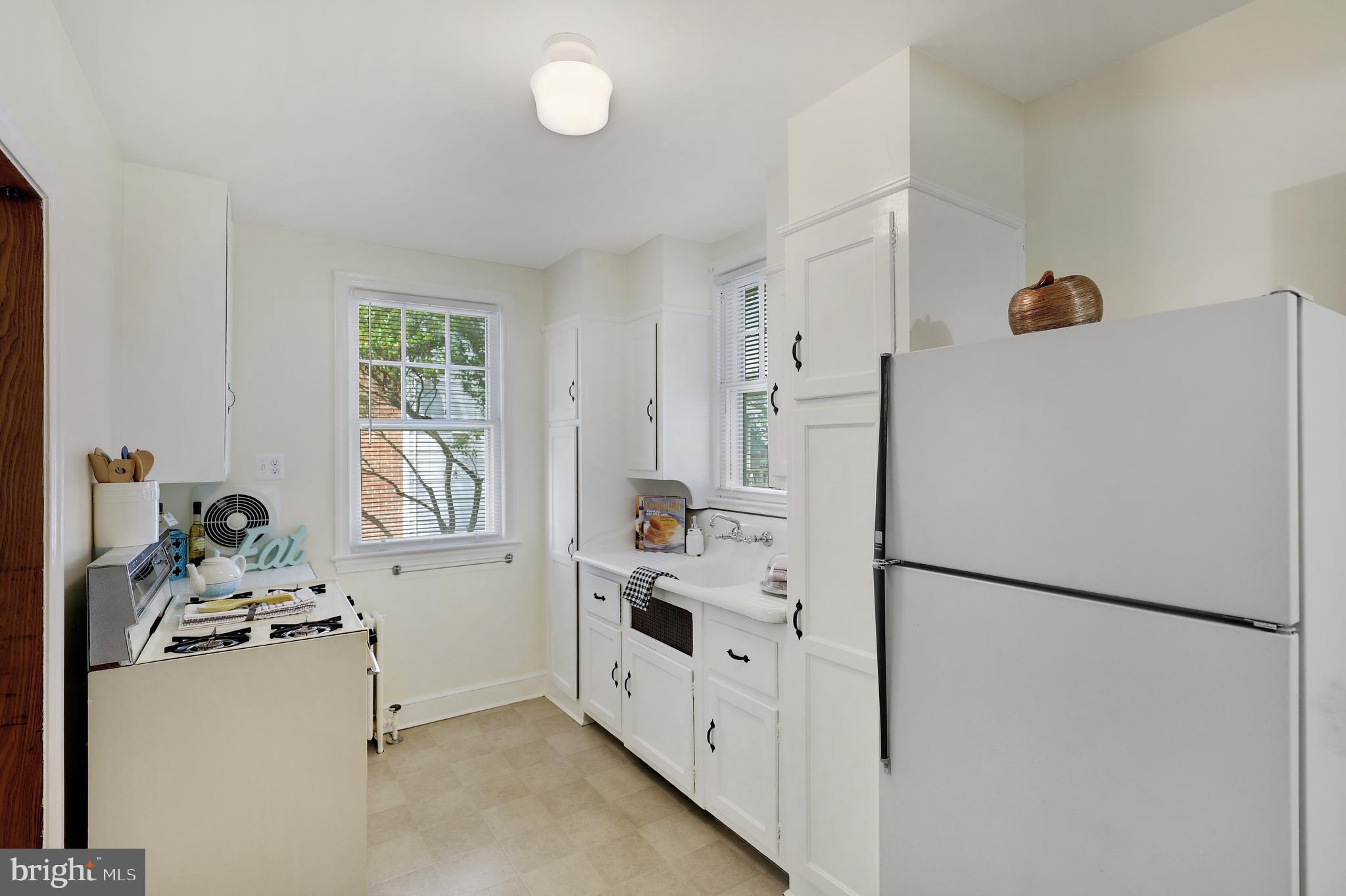 ARLINGTON HEIGHTS - Residential