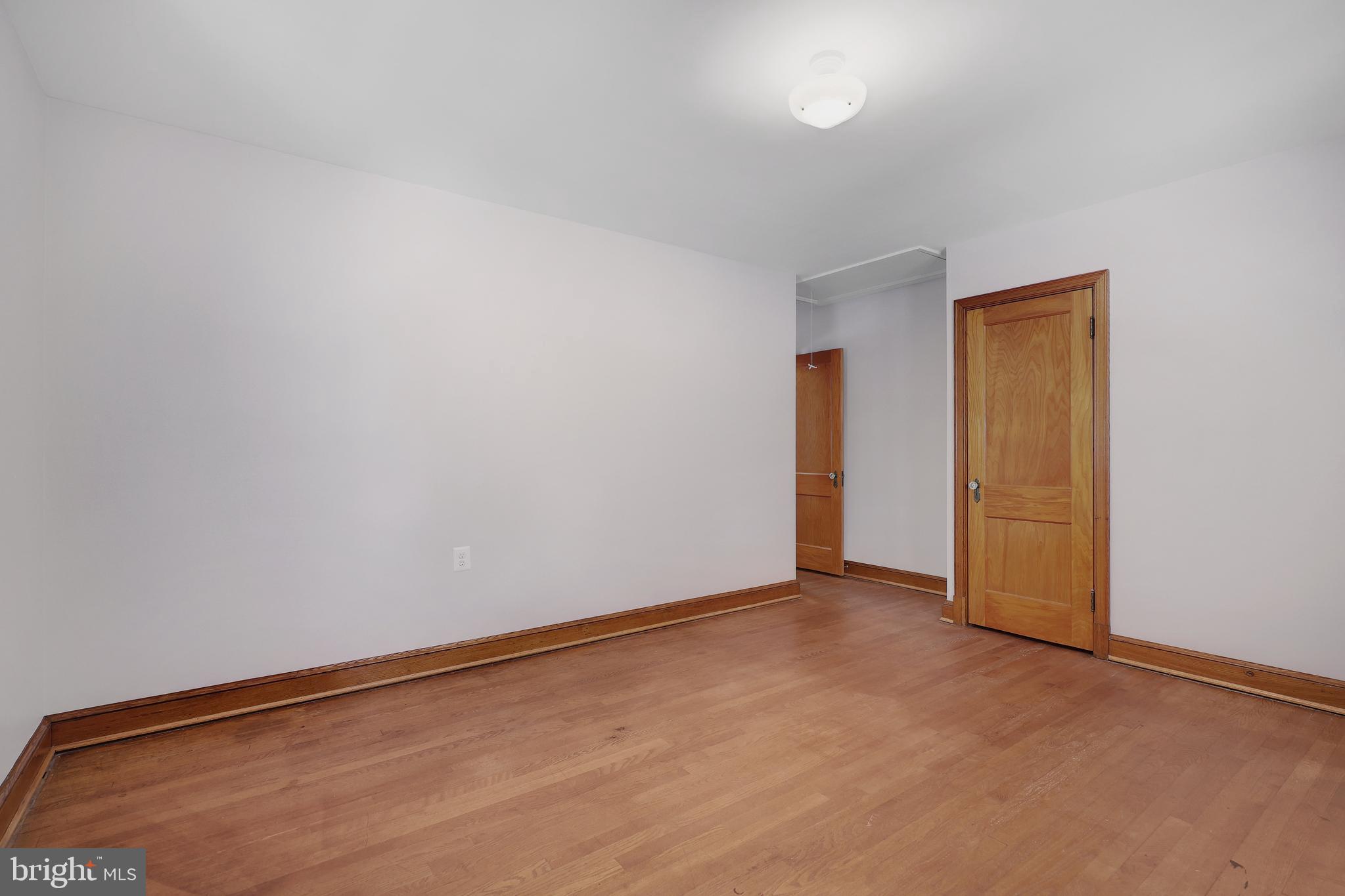 ARLINGTON HEIGHTS - Residential