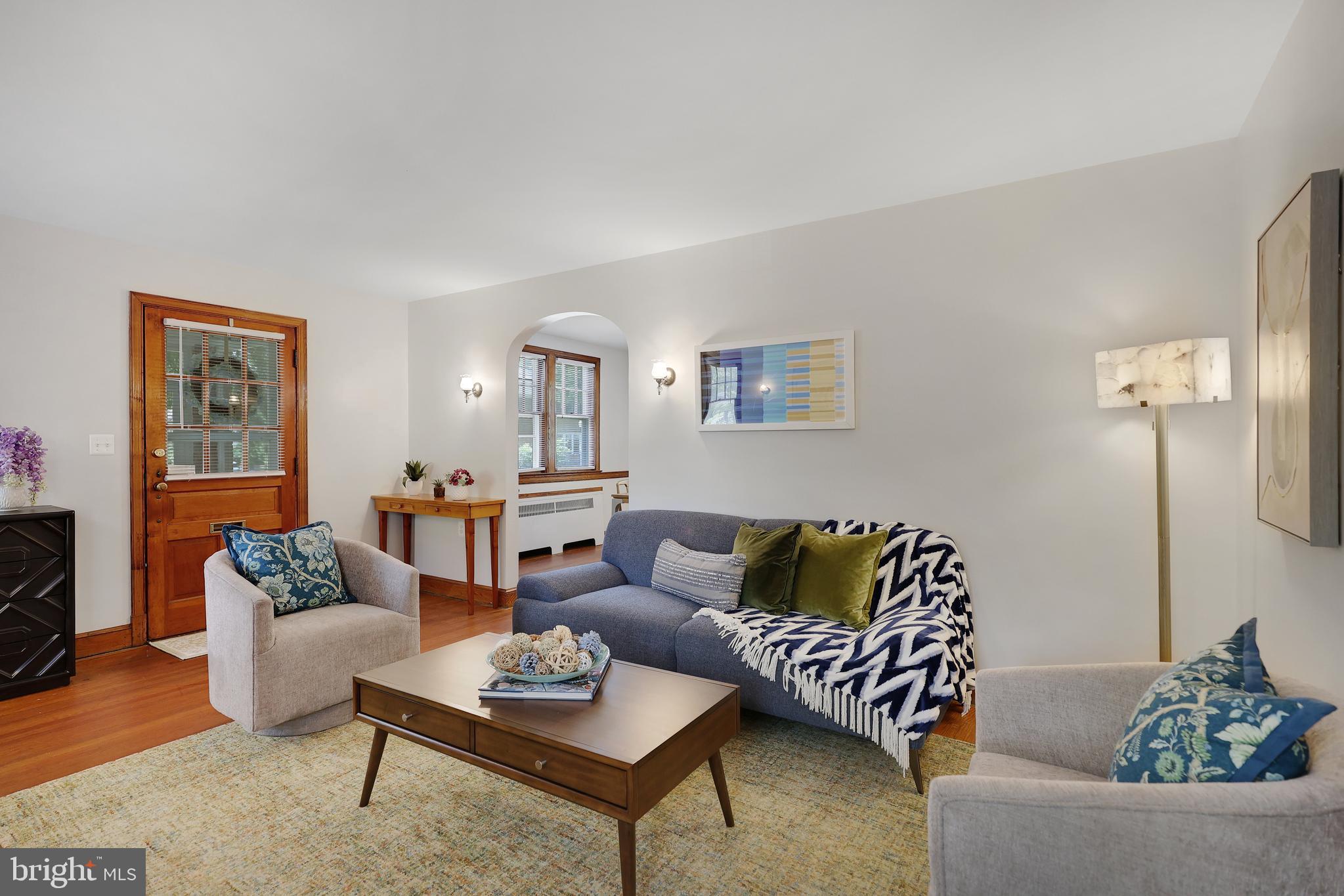 ARLINGTON HEIGHTS - Residential