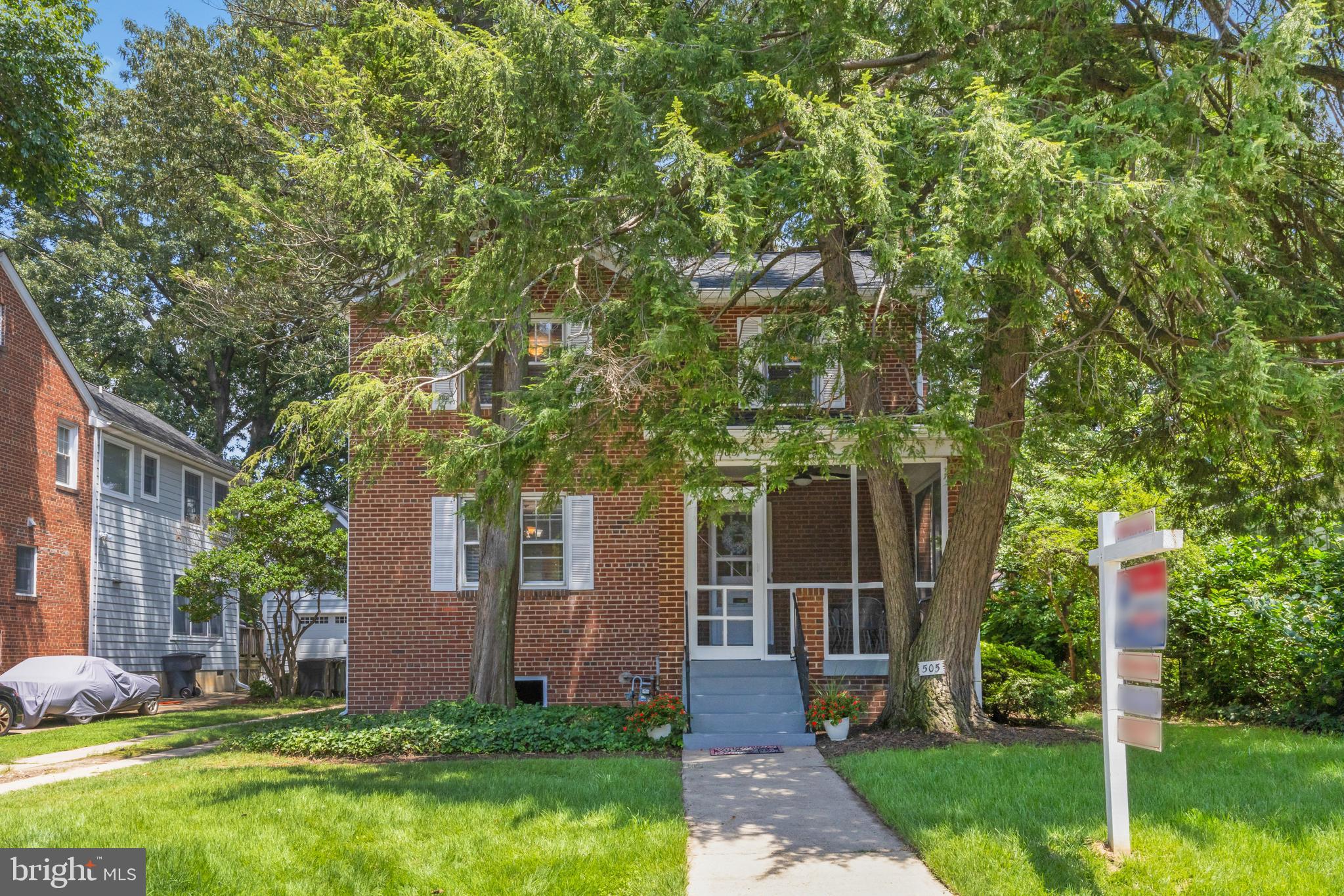 ARLINGTON HEIGHTS - Residential