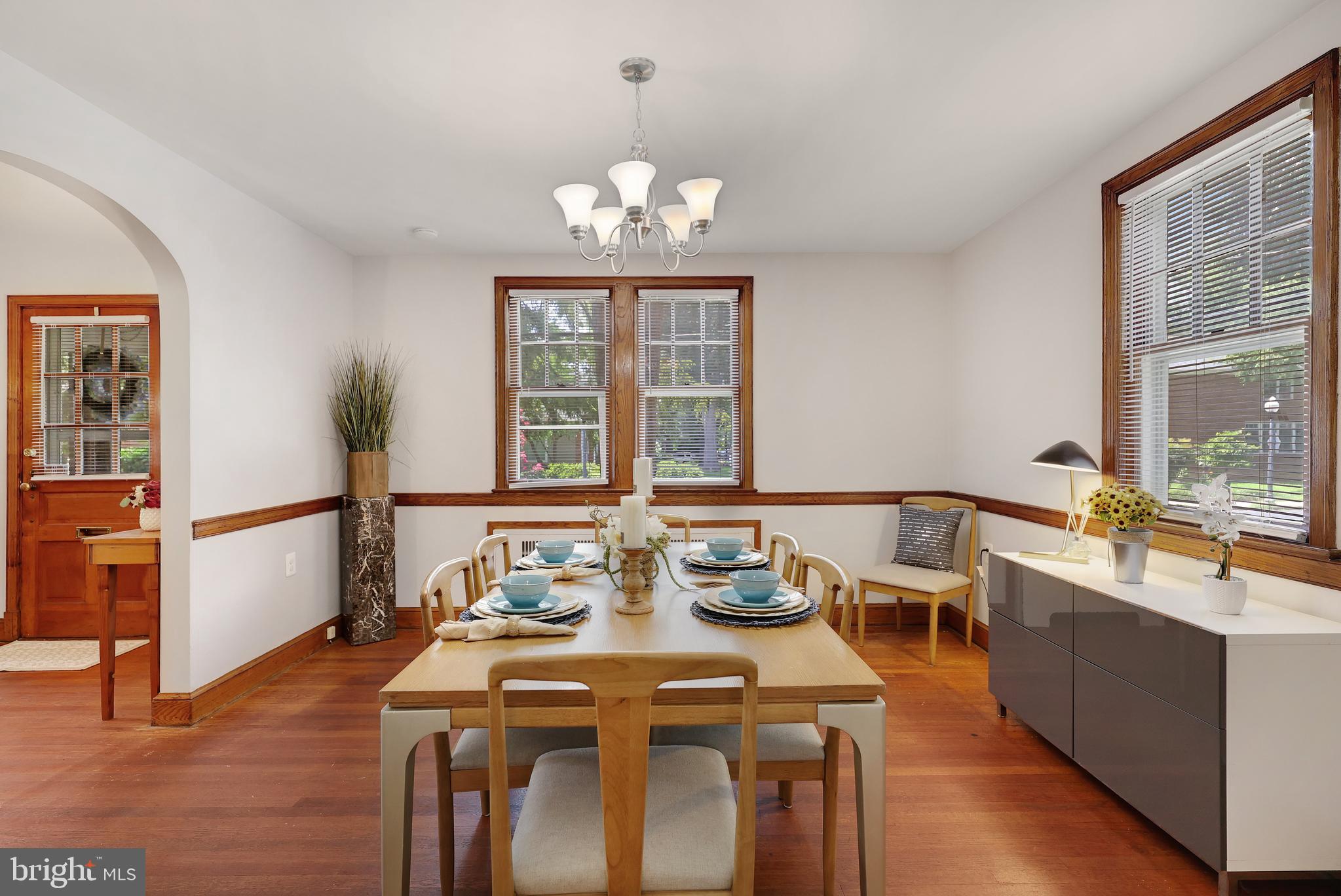 ARLINGTON HEIGHTS - Residential