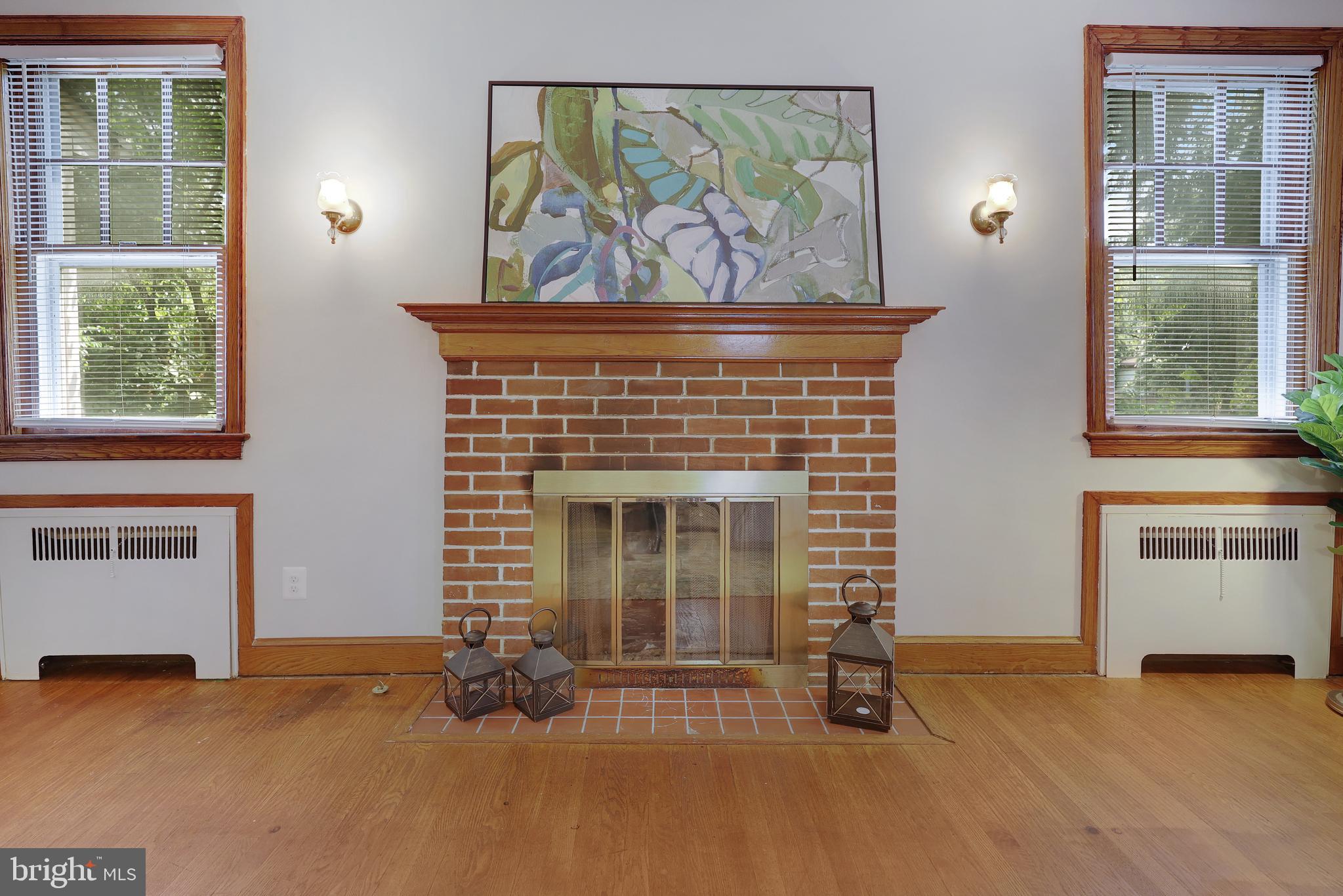 ARLINGTON HEIGHTS - Residential