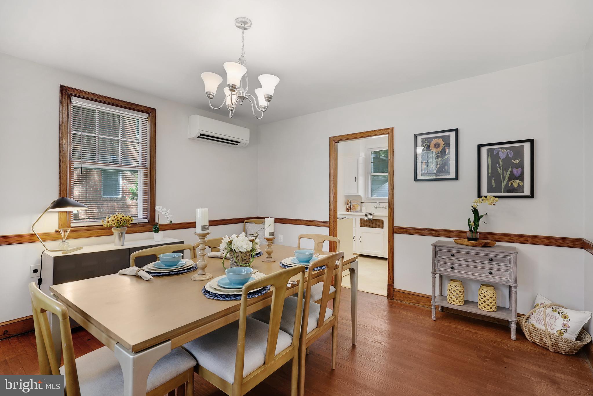 ARLINGTON HEIGHTS - Residential