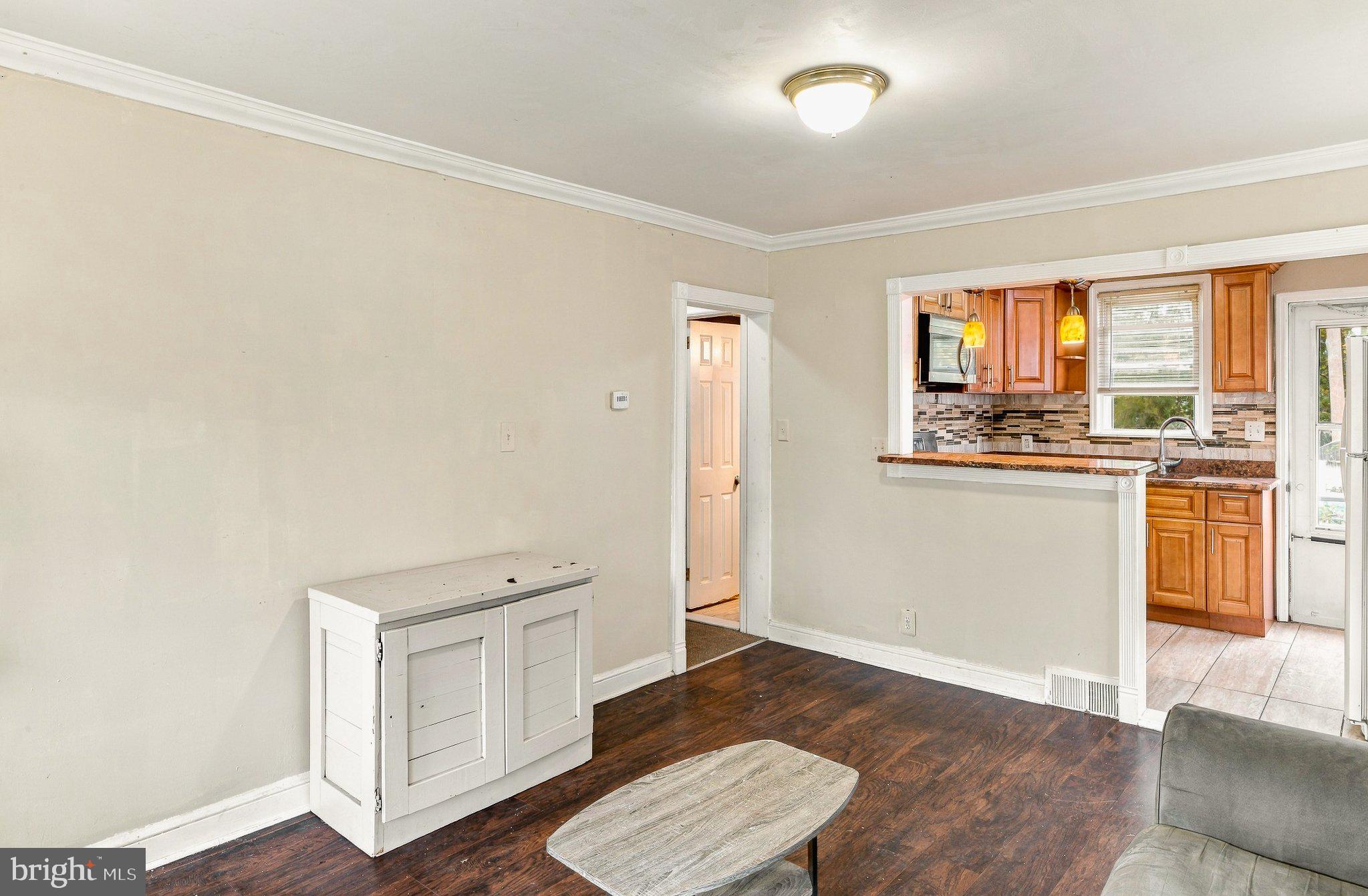 102 W 1ST AVENUE
