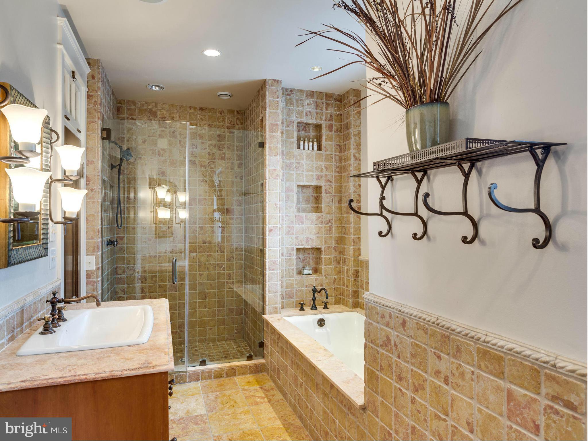 GEORGE WASHINGTON PARK - Residential