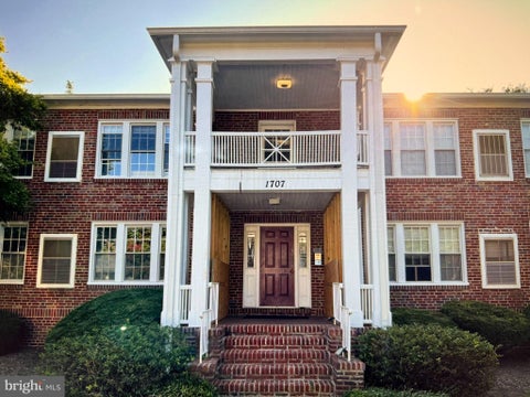 Condo For Rent - 1707 Dewitt Avenue #B<br/> Alexandria City County, ALEXANDRIA, VA 22301