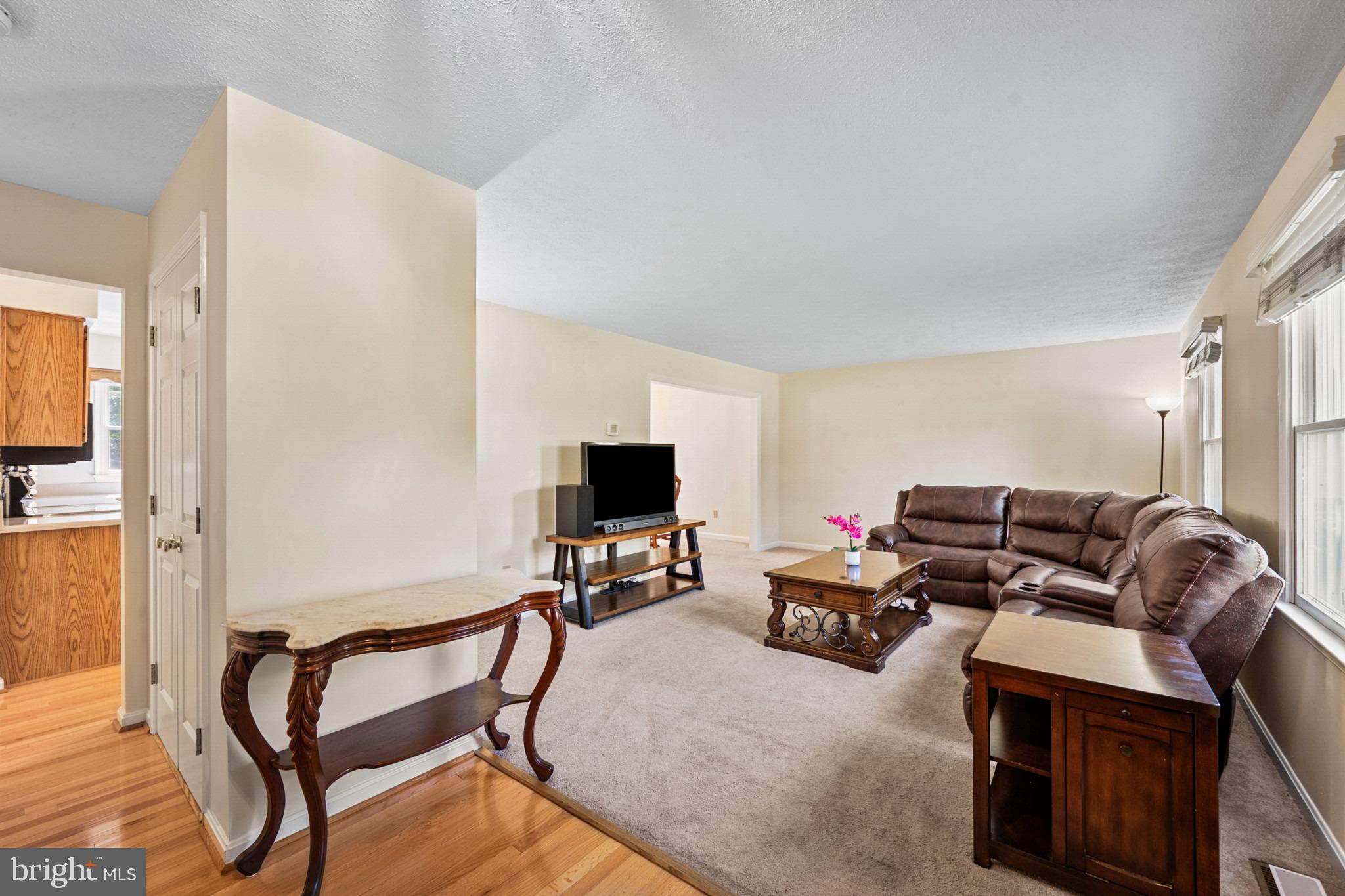 102 PRIMROSE PLACE