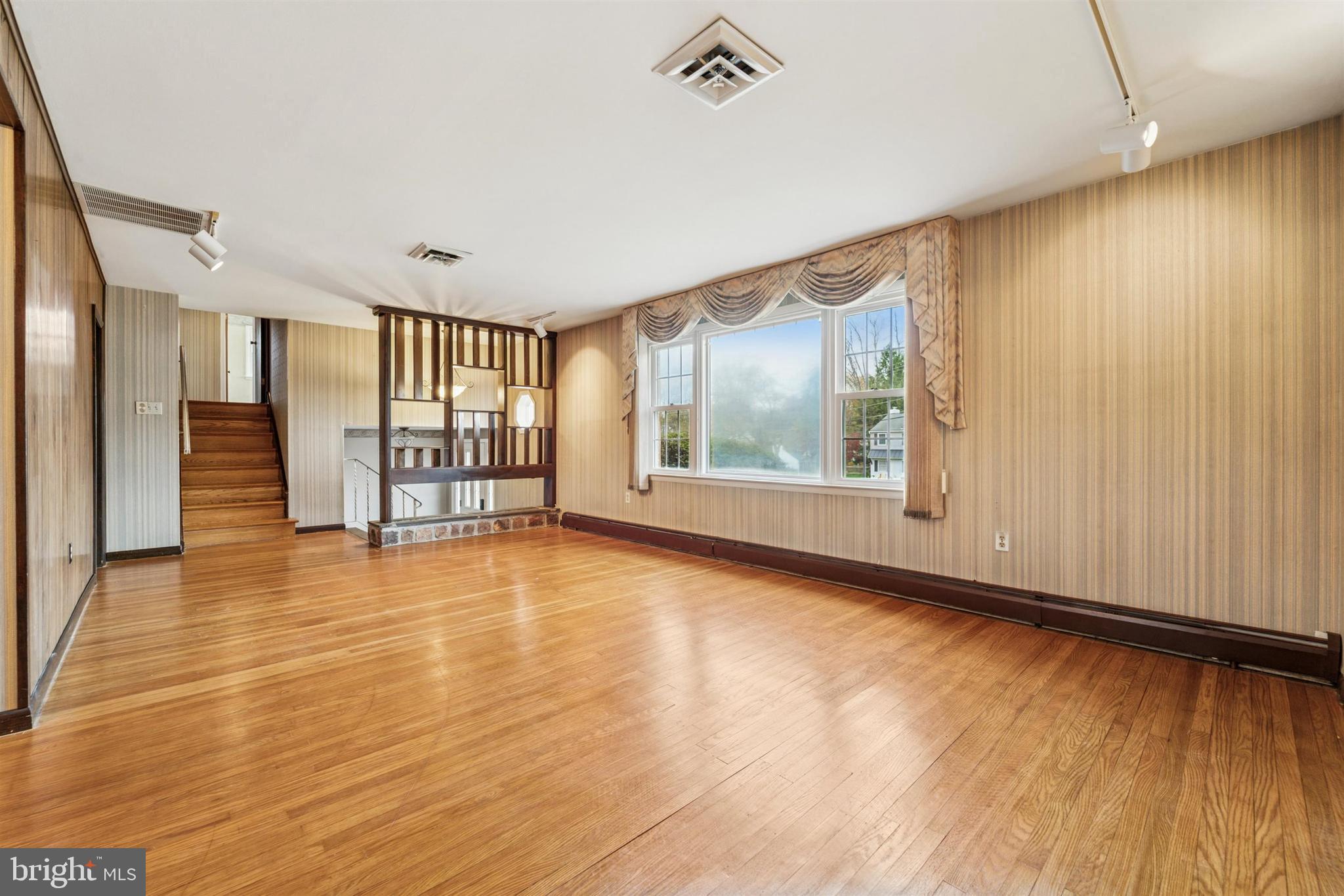 FALCONCREST - Residential