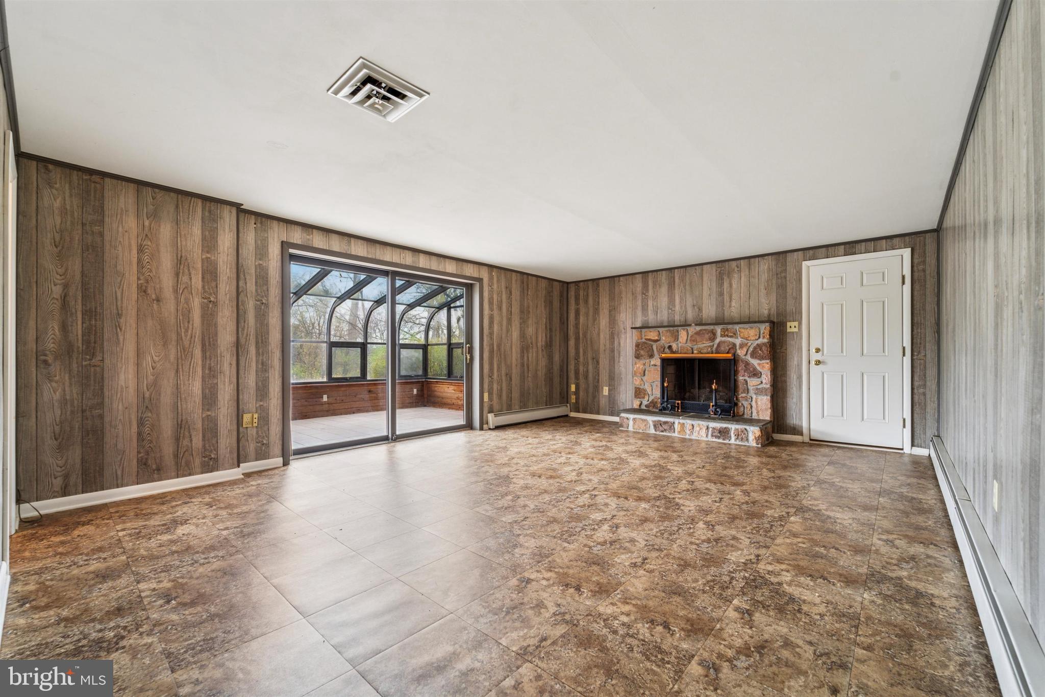 FALCONCREST - Residential