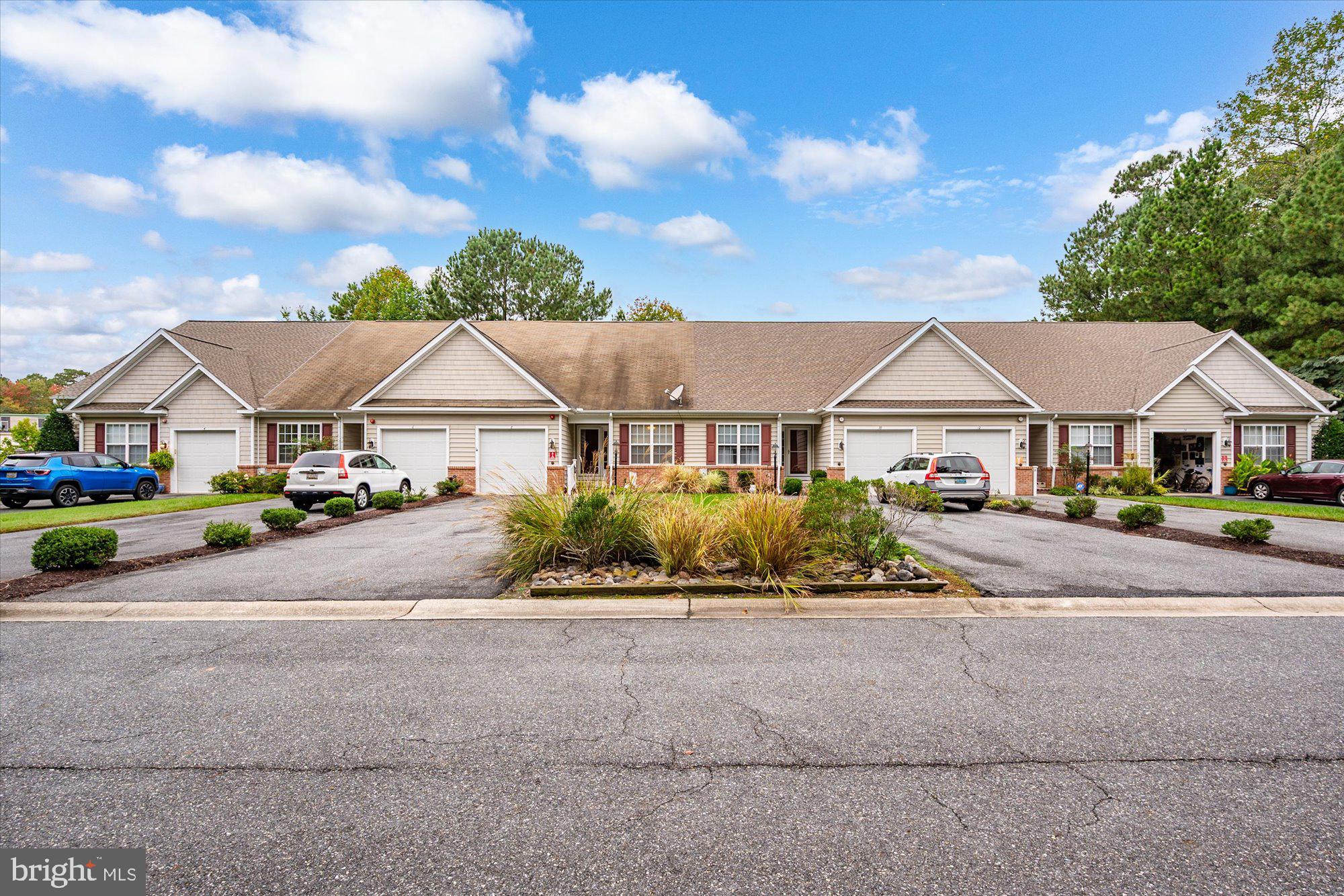 8 TANGLE WOOD COURT 8