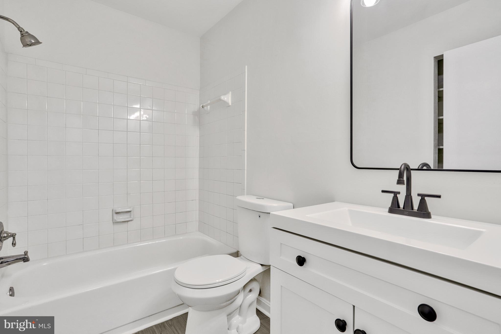 GLEN COVE - Residential