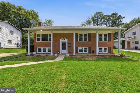 Photo of 11606 Milbern Dr, POTOMAC, MD 20854 (MLS # MDMC2246276)