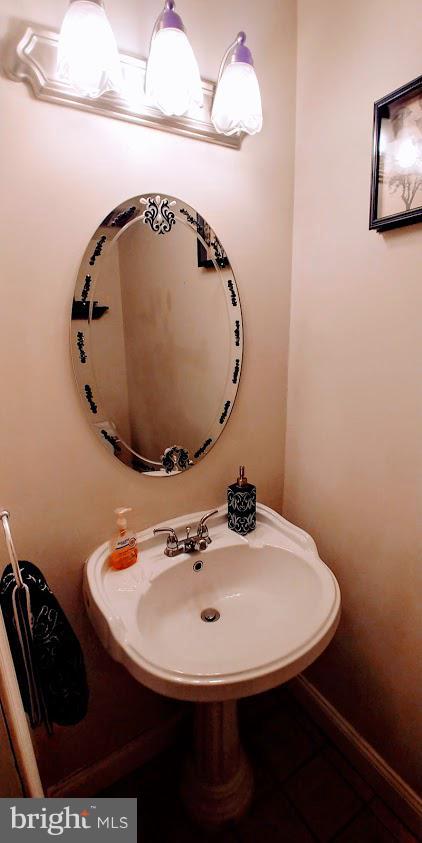 OLDE GREENWICH - Residential