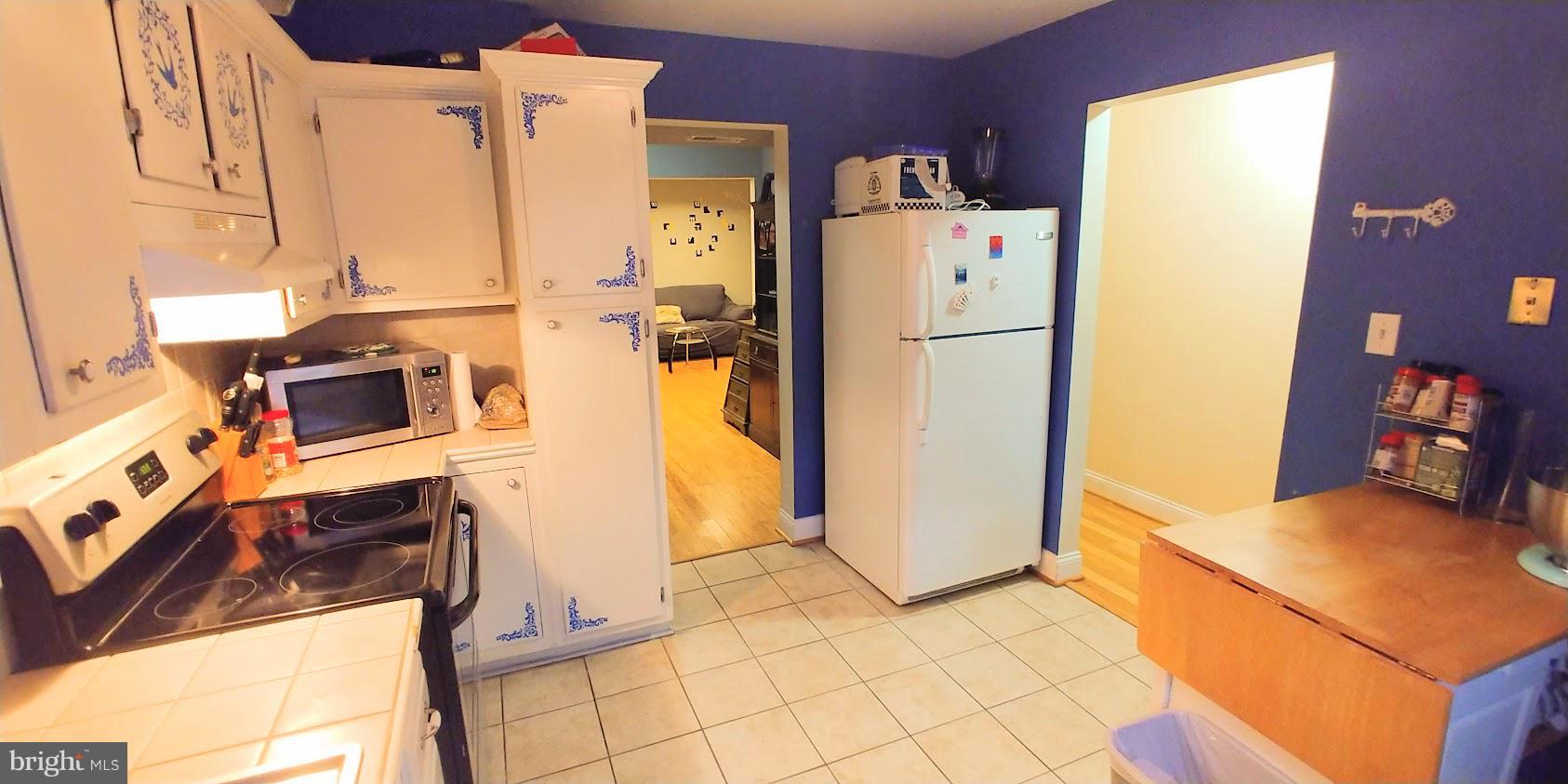 OLDE GREENWICH - Residential