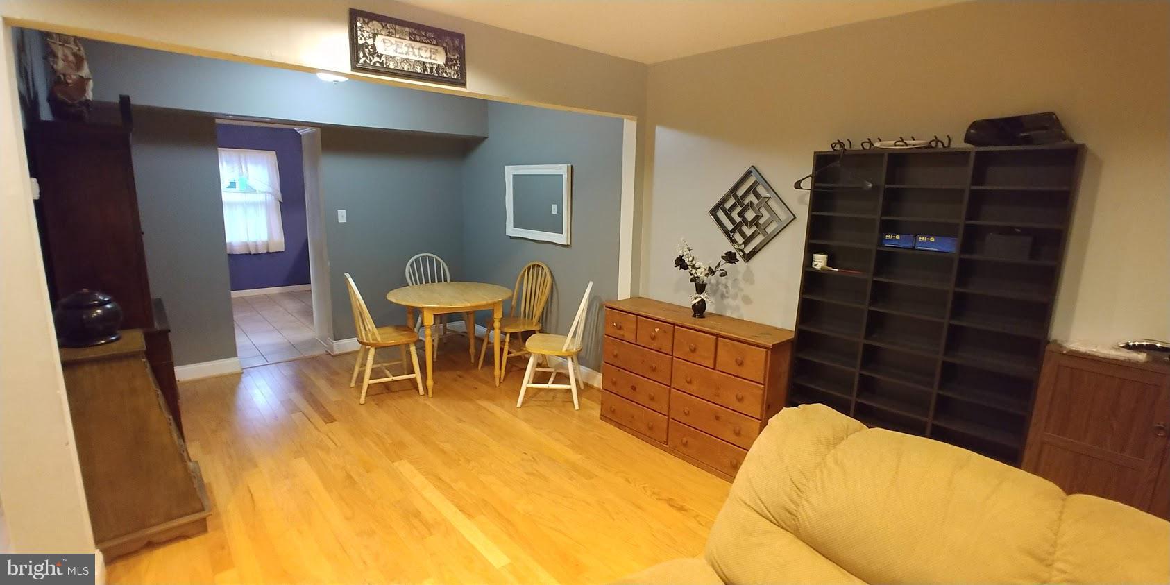 OLDE GREENWICH - Residential