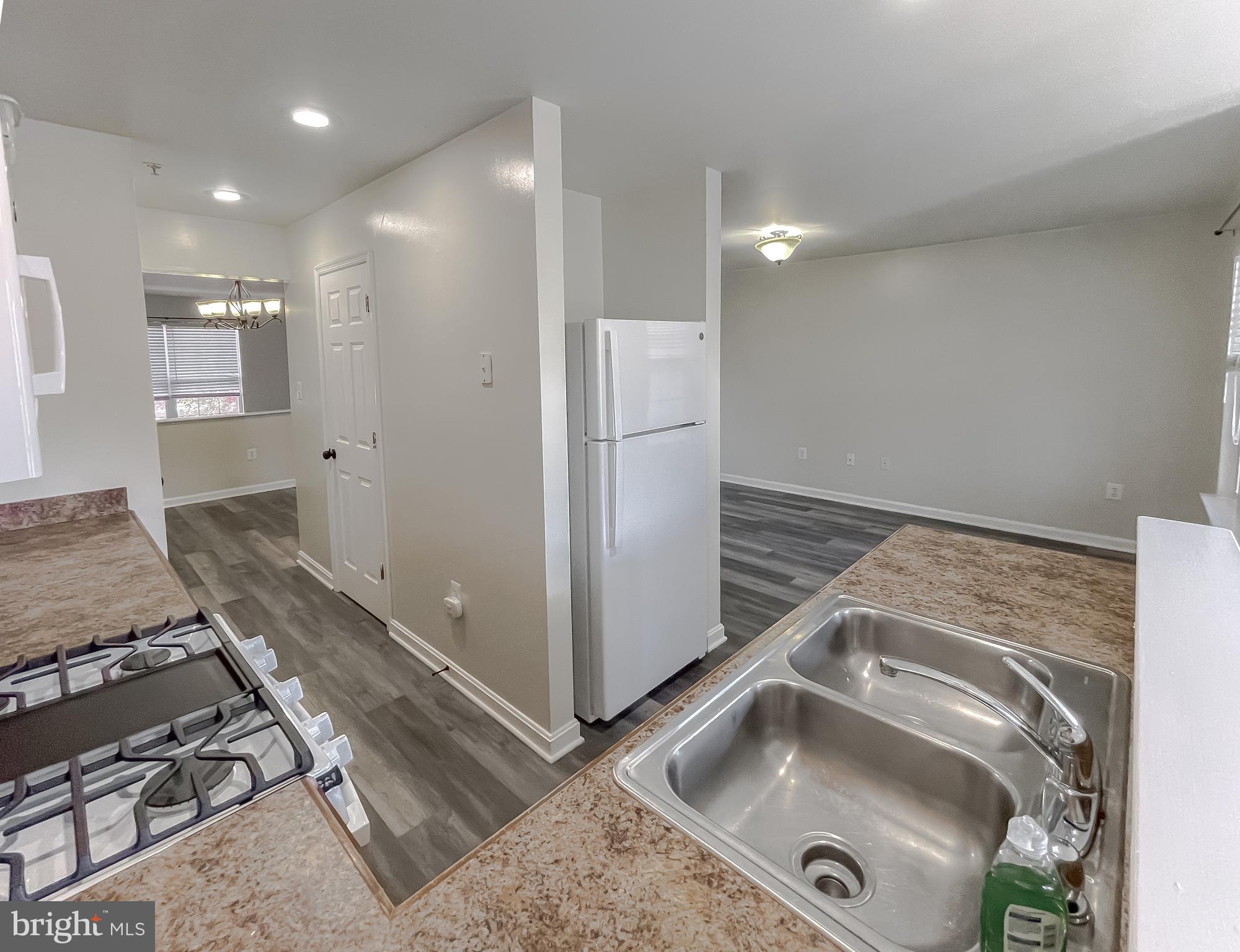 THE TOWNES AT GREENVIEW WEST - Residential Lease