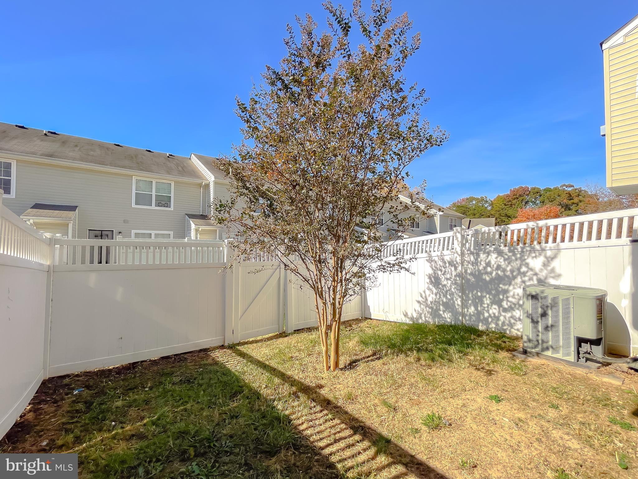 THE TOWNES AT GREENVIEW WEST - Residential Lease