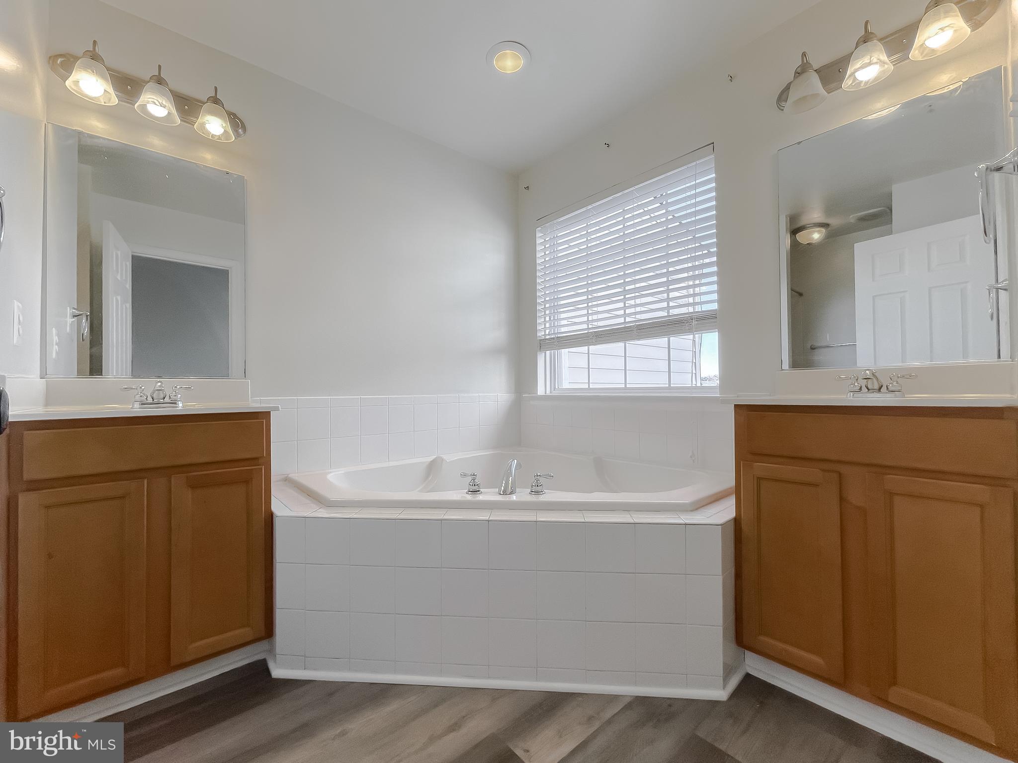 THE TOWNES AT GREENVIEW WEST - Residential Lease