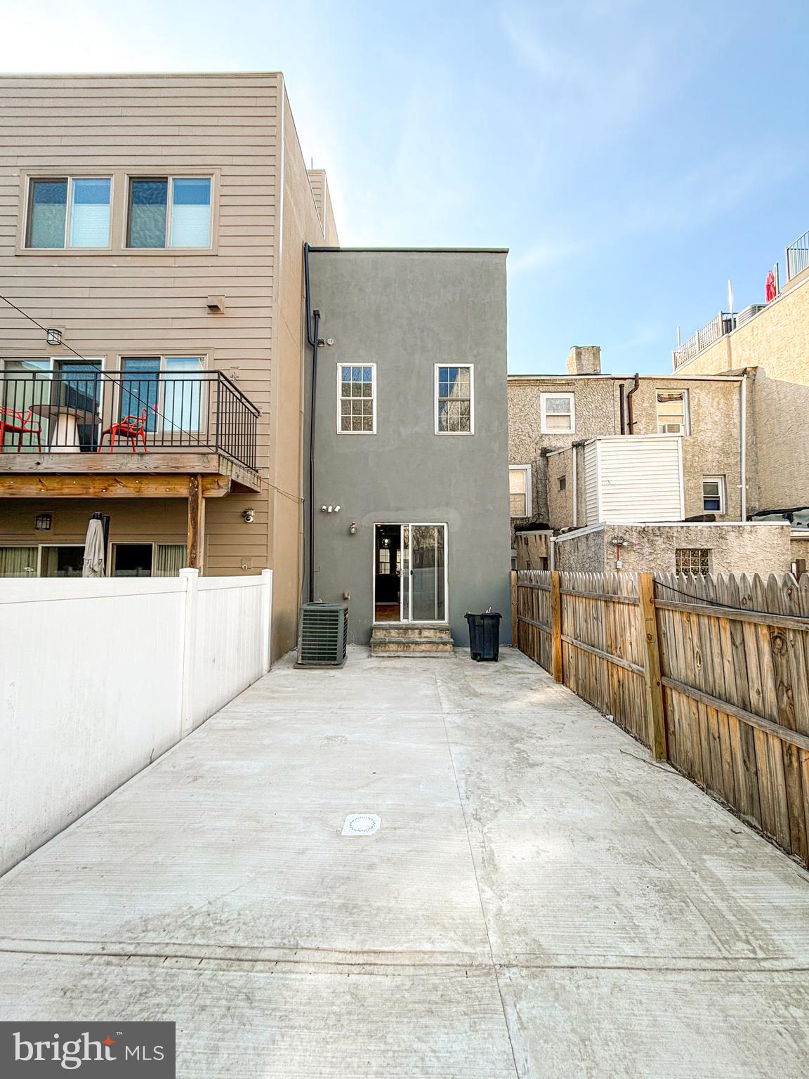 GRADUATE HOSPITAL - Residential Lease